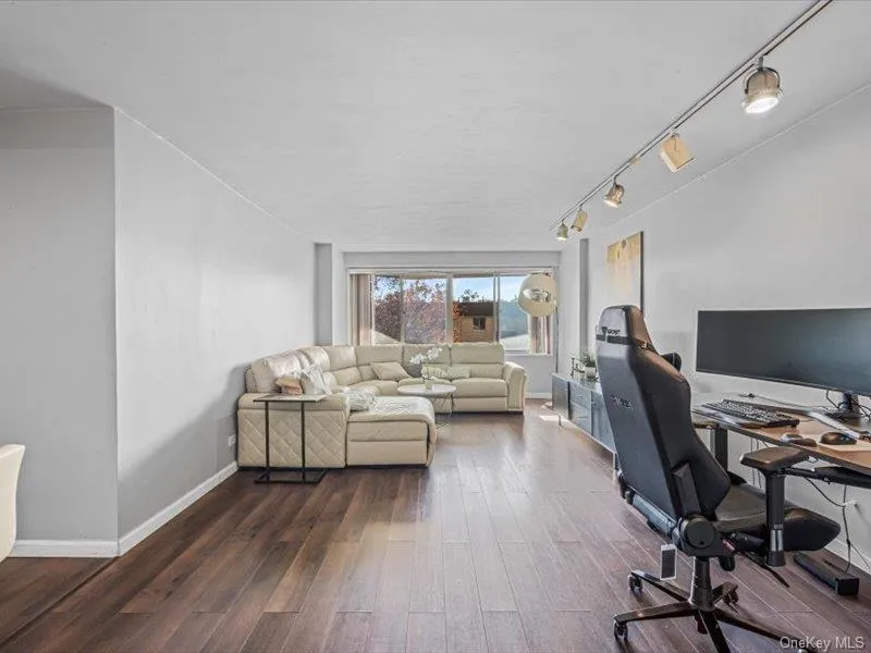 18-15 215th Street, New York, NY, 2 Bedrooms Bedrooms, 6 Rooms Rooms,2 BathroomsBathrooms,Residential,For Rent,215th,0,1027529 18-15 215th Street, New York, NY, 2 Bedrooms Bedrooms, 6 Rooms Rooms,2 BathroomsBathrooms,Residential,For Rent,215th,0,1027529
