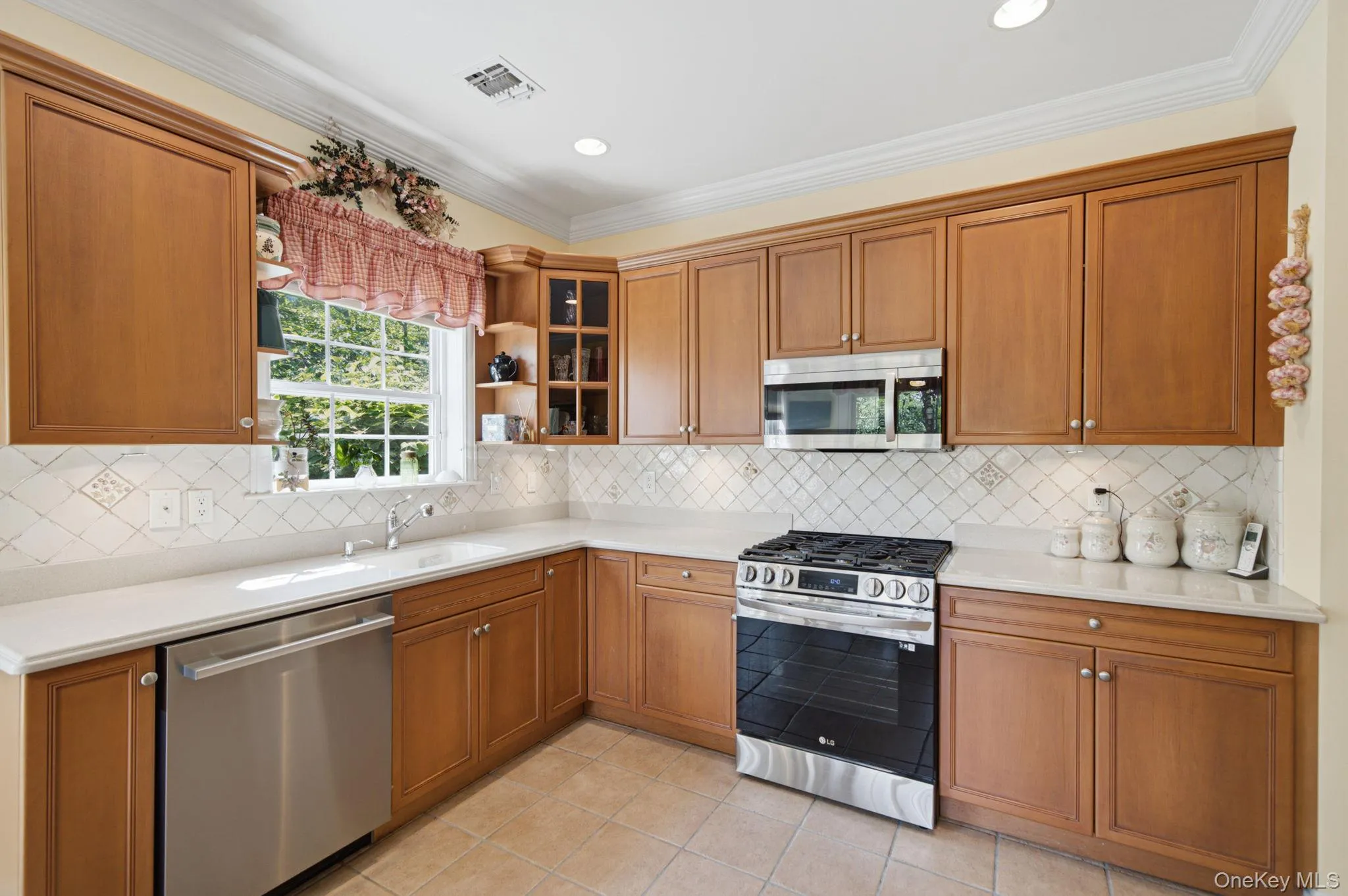 5 Green Ash Street, Riverhead, NY, 3 Bedrooms Bedrooms, 7 Rooms Rooms,3 BathroomsBathrooms,Residential,For Rent,Green Ash,0,1027530 5 Green Ash Street, Riverhead, NY, 3 Bedrooms Bedrooms, 7 Rooms Rooms,3 BathroomsBathrooms,Residential,For Rent,Green Ash,0,1027530