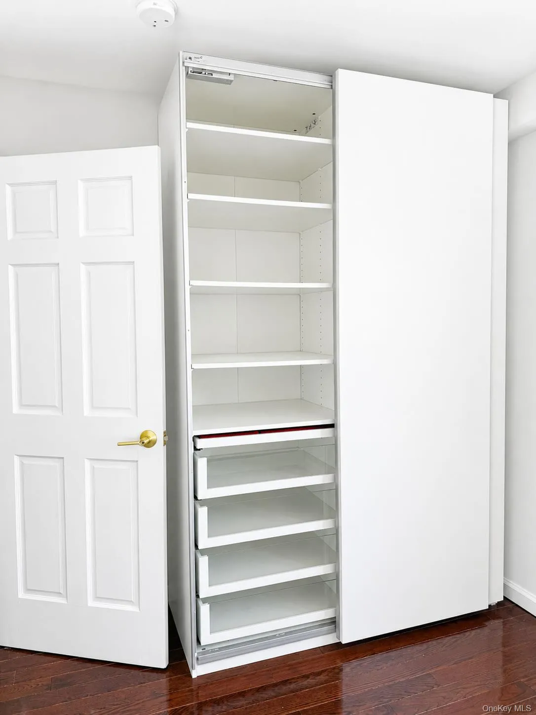 3749 81st Street, New York, NY, 2 Bedrooms Bedrooms, 6 Rooms Rooms,2 BathroomsBathrooms,Residential,For Rent,81st,0,1027532 3749 81st Street, New York, NY, 2 Bedrooms Bedrooms, 6 Rooms Rooms,2 BathroomsBathrooms,Residential,For Rent,81st,0,1027532