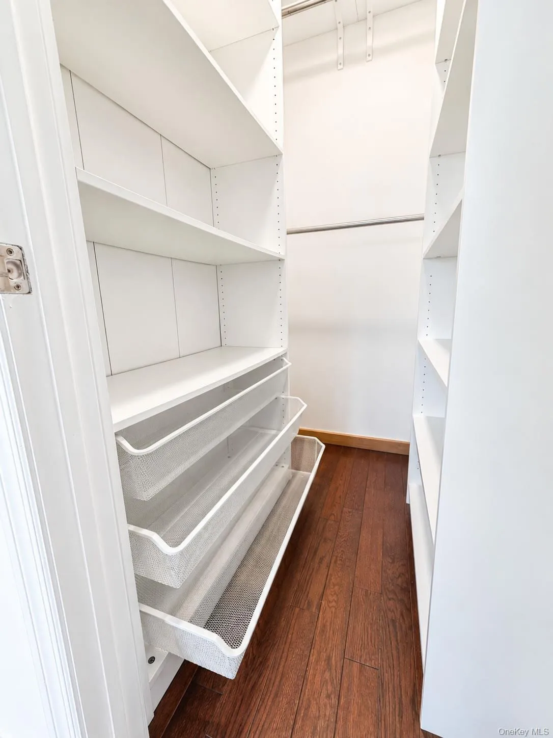 3749 81st Street, New York, NY, 2 Bedrooms Bedrooms, 6 Rooms Rooms,2 BathroomsBathrooms,Residential,For Rent,81st,0,1027532 3749 81st Street, New York, NY, 2 Bedrooms Bedrooms, 6 Rooms Rooms,2 BathroomsBathrooms,Residential,For Rent,81st,0,1027532
