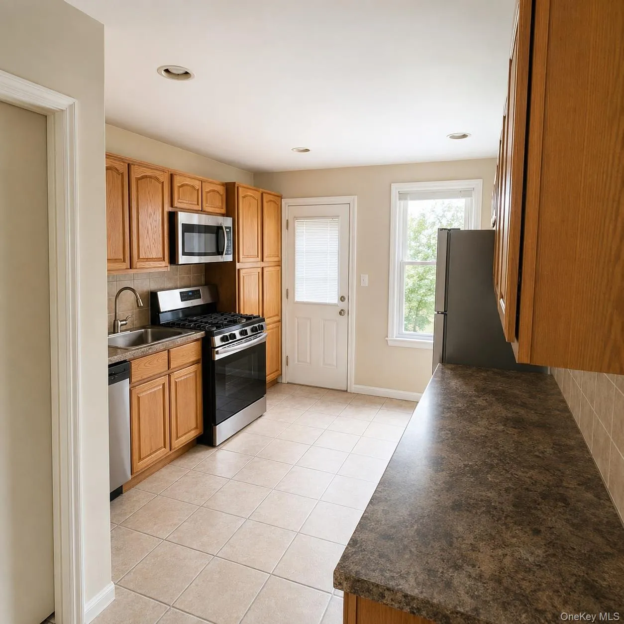 107 Morningside Avenue, Yonkers, NY, 3 Bedrooms Bedrooms, 6 Rooms Rooms,1 BathroomBathrooms,Residential,For Rent,Morningside,0,1027538 107 Morningside Avenue, Yonkers, NY, 3 Bedrooms Bedrooms, 6 Rooms Rooms,1 BathroomBathrooms,Residential,For Rent,Morningside,0,1027538
