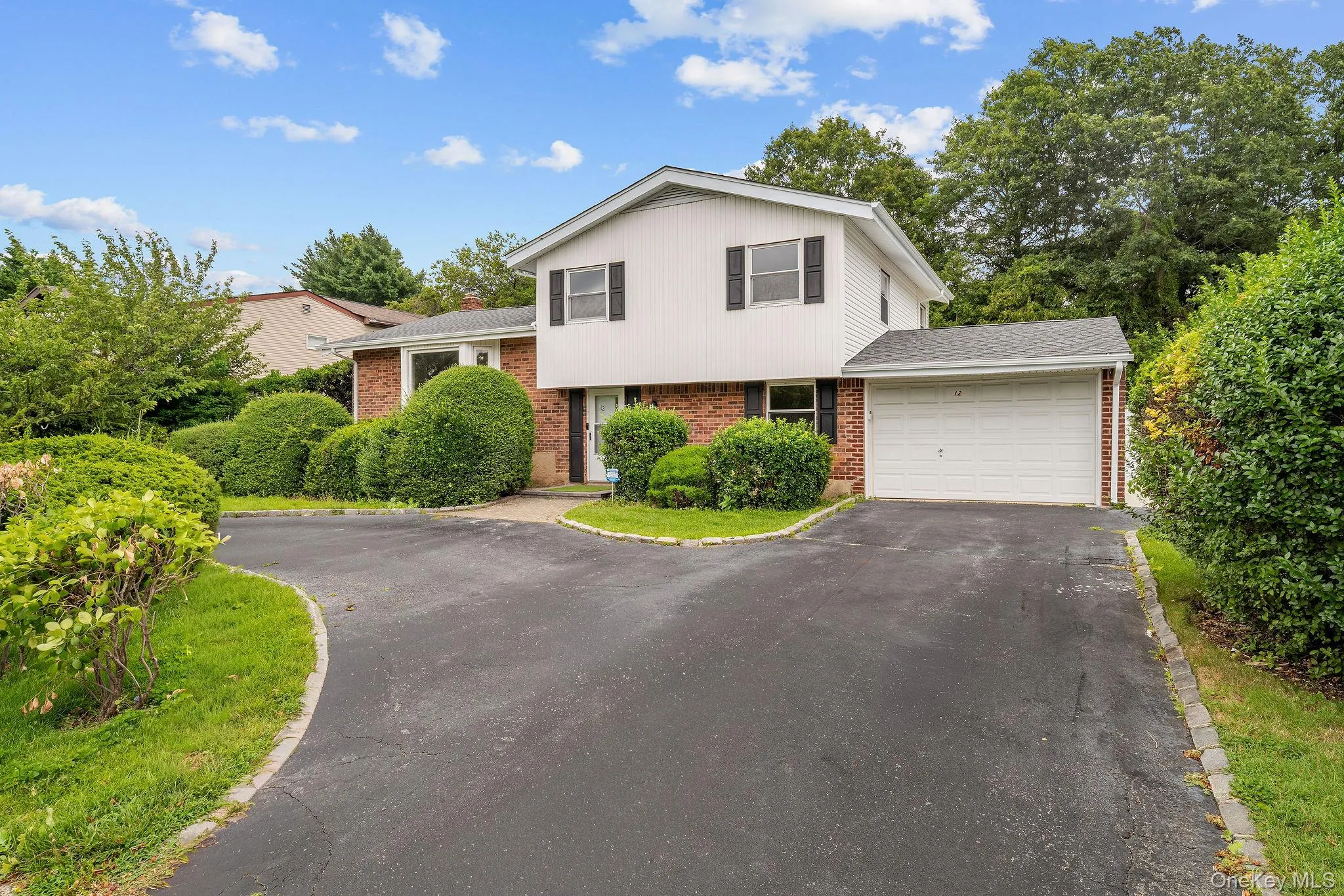 12 Warren Lane, Oyster Bay, NY, 4 Bedrooms Bedrooms, 10 Rooms Rooms,3 BathroomsBathrooms,Residential Lease,For Rent,Warren,0,1027541 12 Warren Lane, Oyster Bay, NY, 4 Bedrooms Bedrooms, 10 Rooms Rooms,3 BathroomsBathrooms,Residential Lease,For Rent,Warren,0,1027541