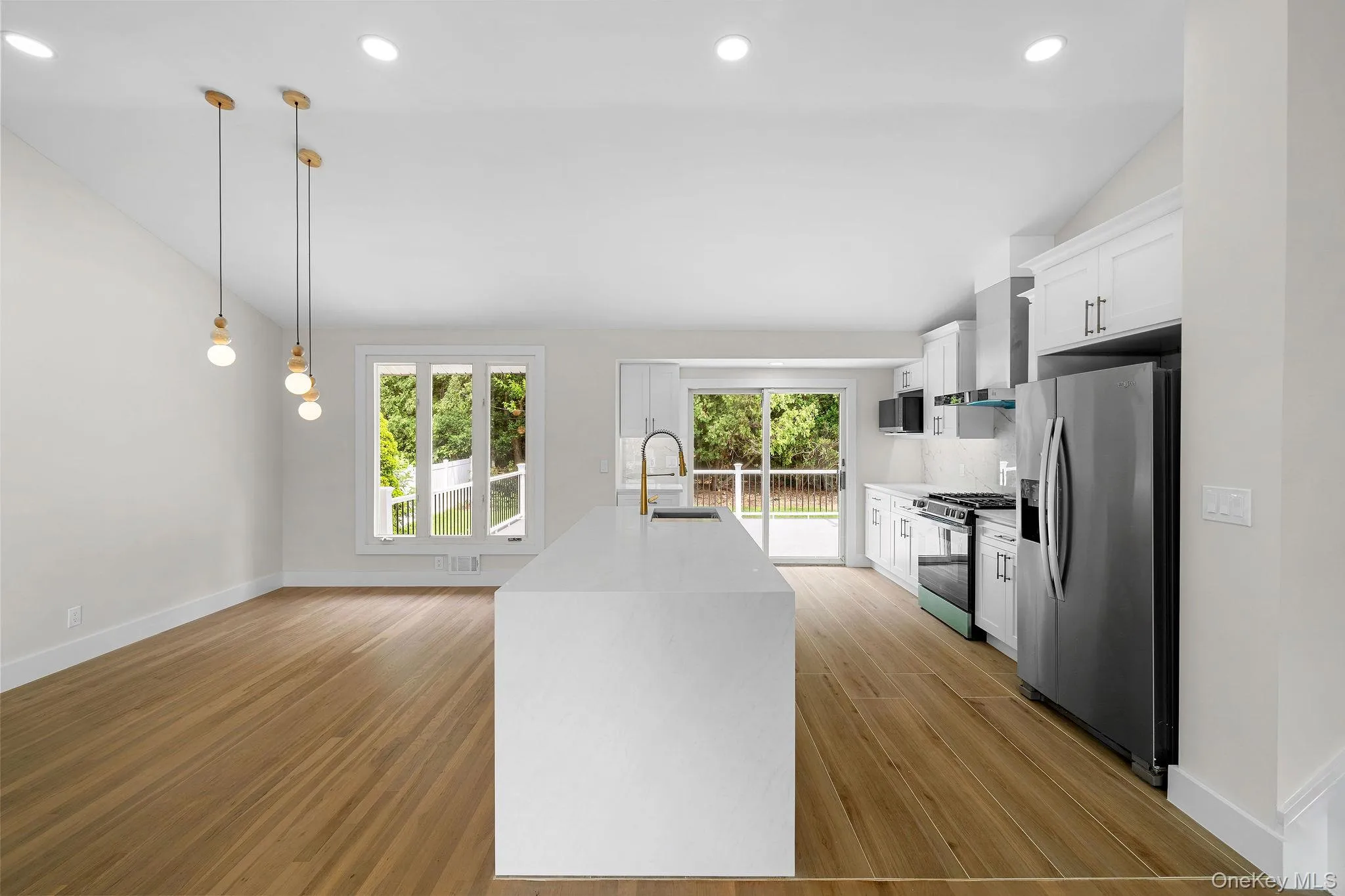 12 Warren Lane, Oyster Bay, NY, 4 Bedrooms Bedrooms, 10 Rooms Rooms,3 BathroomsBathrooms,Residential Lease,For Rent,Warren,0,1027541 12 Warren Lane, Oyster Bay, NY, 4 Bedrooms Bedrooms, 10 Rooms Rooms,3 BathroomsBathrooms,Residential Lease,For Rent,Warren,0,1027541