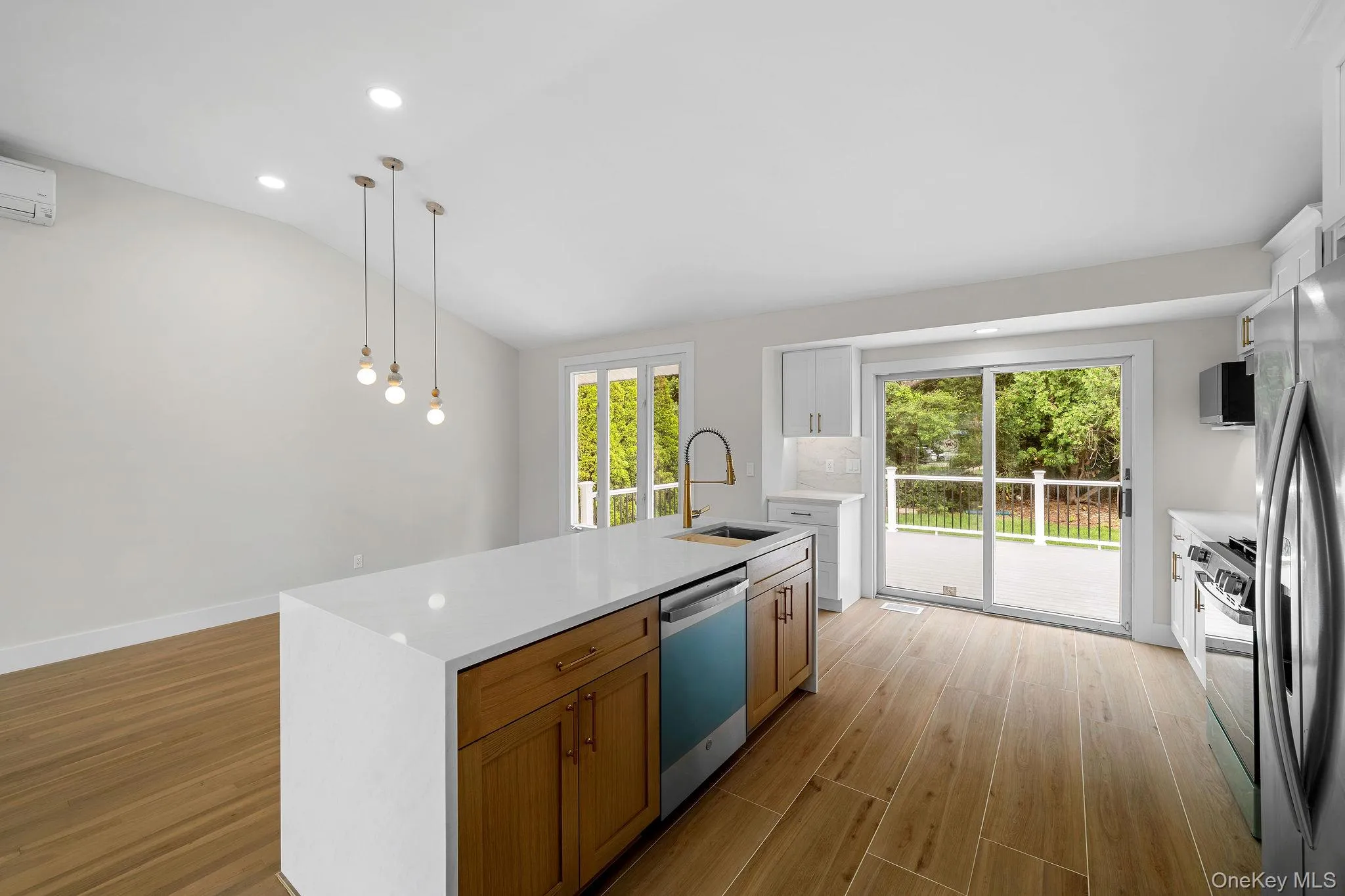 12 Warren Lane, Oyster Bay, NY, 4 Bedrooms Bedrooms, 10 Rooms Rooms,3 BathroomsBathrooms,Residential Lease,For Rent,Warren,0,1027541 12 Warren Lane, Oyster Bay, NY, 4 Bedrooms Bedrooms, 10 Rooms Rooms,3 BathroomsBathrooms,Residential Lease,For Rent,Warren,0,1027541