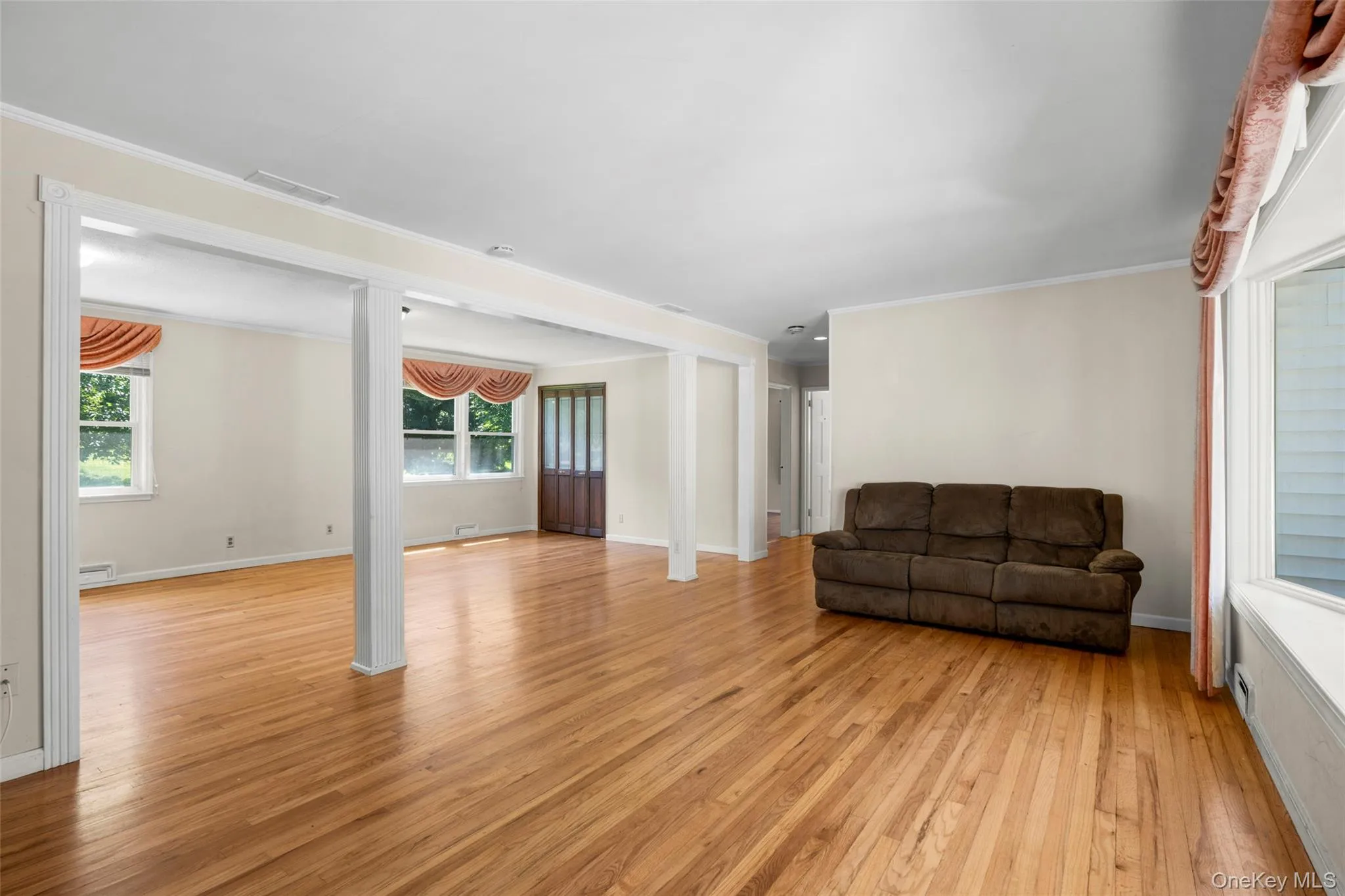 208 Woodhampton Drive, Greenburgh, NY, 4 Bedrooms Bedrooms, 8 Rooms Rooms,2 BathroomsBathrooms,Residential,For Rent,Woodhampton,0,1027547 208 Woodhampton Drive, Greenburgh, NY, 4 Bedrooms Bedrooms, 8 Rooms Rooms,2 BathroomsBathrooms,Residential,For Rent,Woodhampton,0,1027547