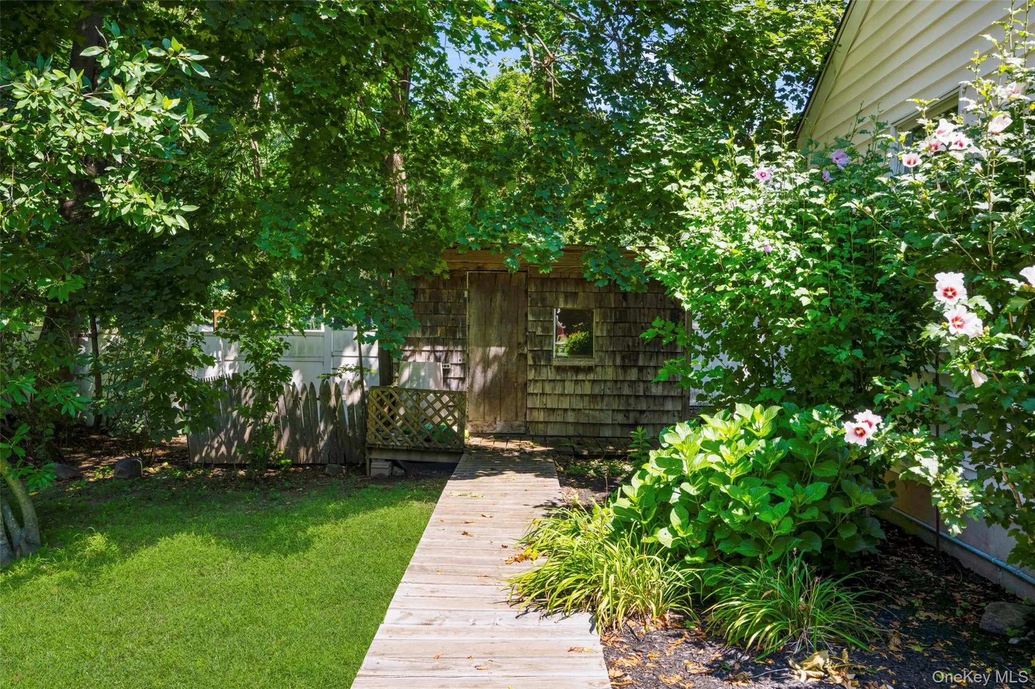 208 Woodhampton Drive, Greenburgh, NY, 4 Bedrooms Bedrooms, 8 Rooms Rooms,2 BathroomsBathrooms,Residential,For Rent,Woodhampton,0,1027547 208 Woodhampton Drive, Greenburgh, NY, 4 Bedrooms Bedrooms, 8 Rooms Rooms,2 BathroomsBathrooms,Residential,For Rent,Woodhampton,0,1027547