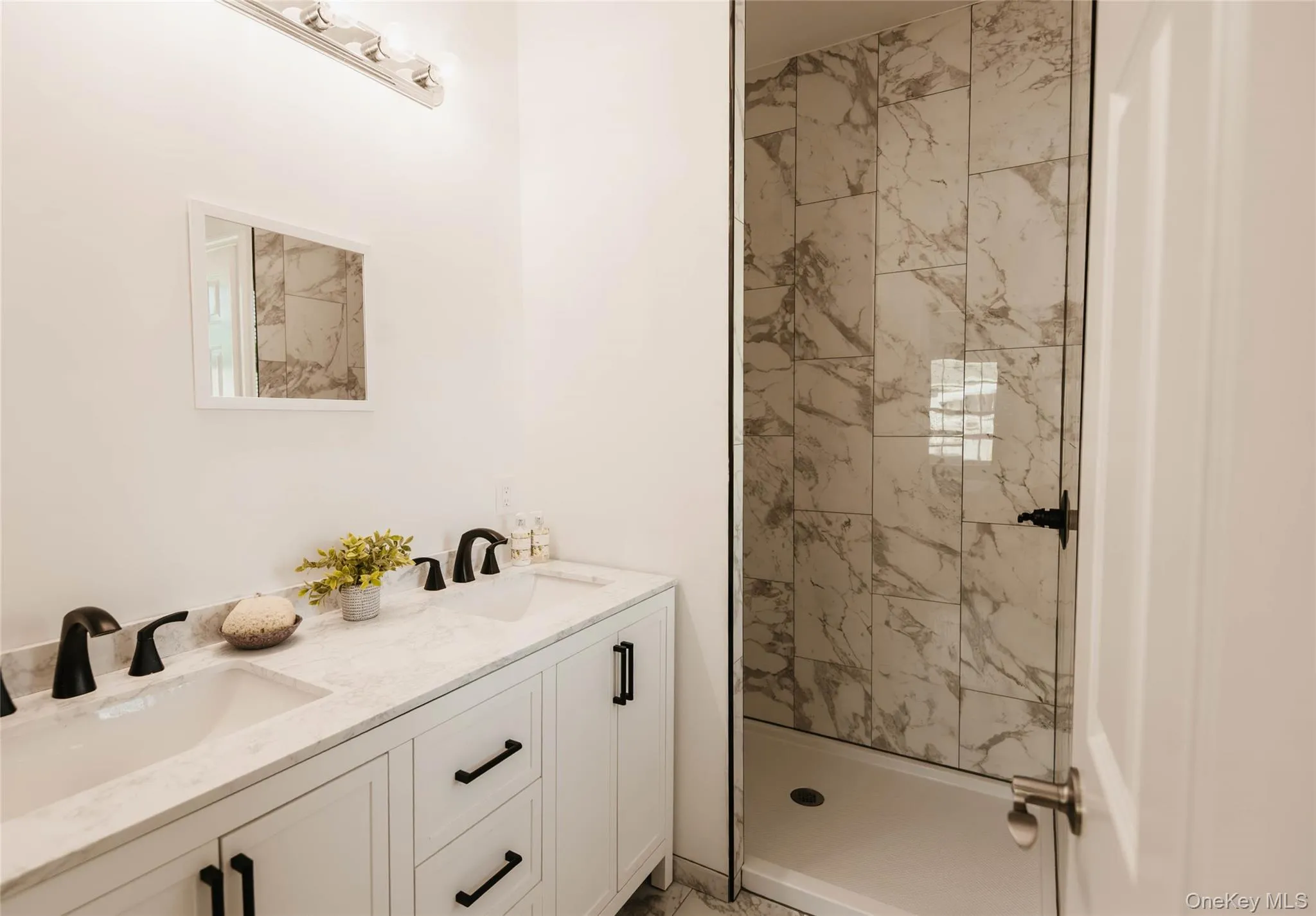 315 4th Avenue, Kingston, NY, 3 Bedrooms Bedrooms, 5 Rooms Rooms,2 BathroomsBathrooms,Residential,For Rent,4th,0,1027549 315 4th Avenue, Kingston, NY, 3 Bedrooms Bedrooms, 5 Rooms Rooms,2 BathroomsBathrooms,Residential,For Rent,4th,0,1027549