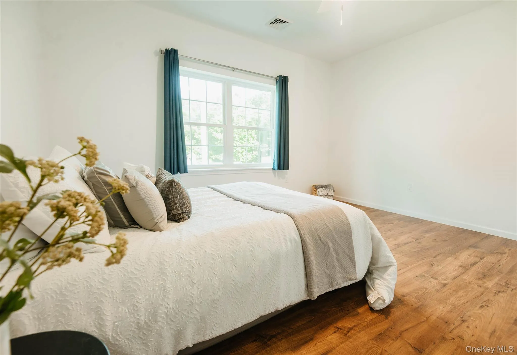 315 4th Avenue, Kingston, NY, 3 Bedrooms Bedrooms, 5 Rooms Rooms,2 BathroomsBathrooms,Residential,For Rent,4th,0,1027549 315 4th Avenue, Kingston, NY, 3 Bedrooms Bedrooms, 5 Rooms Rooms,2 BathroomsBathrooms,Residential,For Rent,4th,0,1027549
