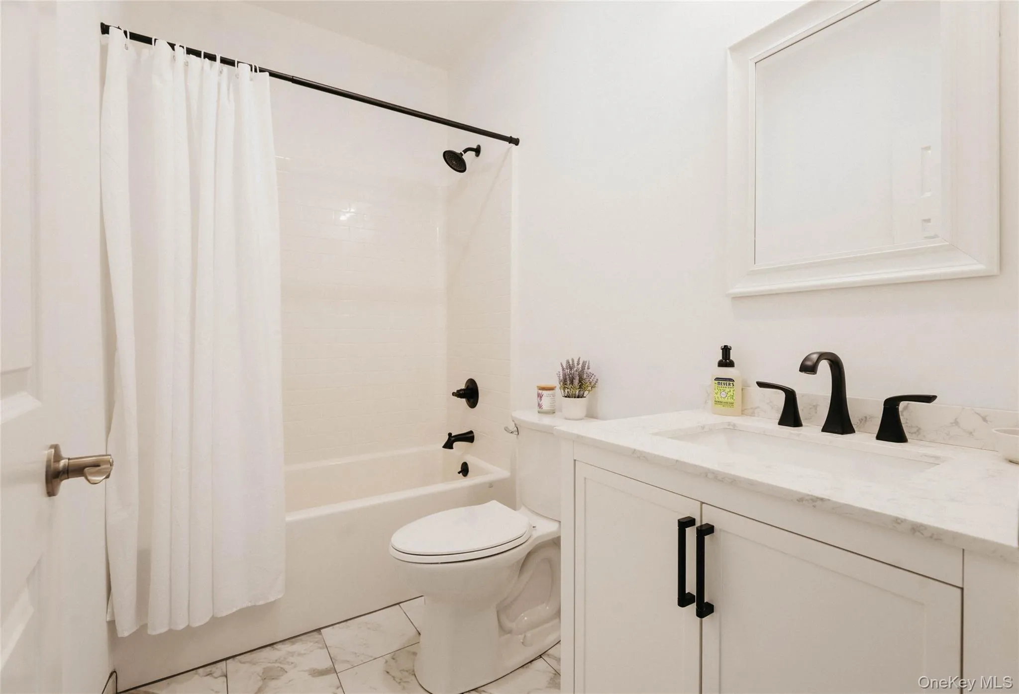 315 4th Avenue, Kingston, NY, 3 Bedrooms Bedrooms, 5 Rooms Rooms,2 BathroomsBathrooms,Residential,For Rent,4th,0,1027549 315 4th Avenue, Kingston, NY, 3 Bedrooms Bedrooms, 5 Rooms Rooms,2 BathroomsBathrooms,Residential,For Rent,4th,0,1027549