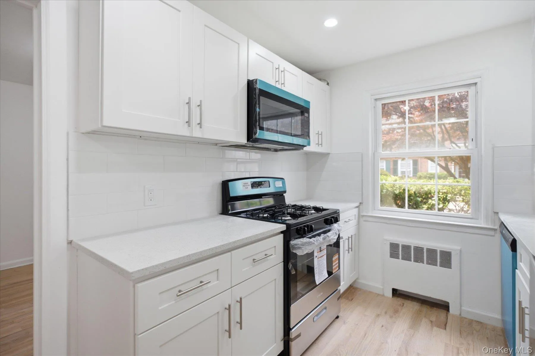 117 Robins Road, New Rochelle, NY, 2 Bedrooms Bedrooms, 4 Rooms Rooms,1 BathroomBathrooms,Residential,For Rent,Robins,0,1027552 117 Robins Road, New Rochelle, NY, 2 Bedrooms Bedrooms, 4 Rooms Rooms,1 BathroomBathrooms,Residential,For Rent,Robins,0,1027552