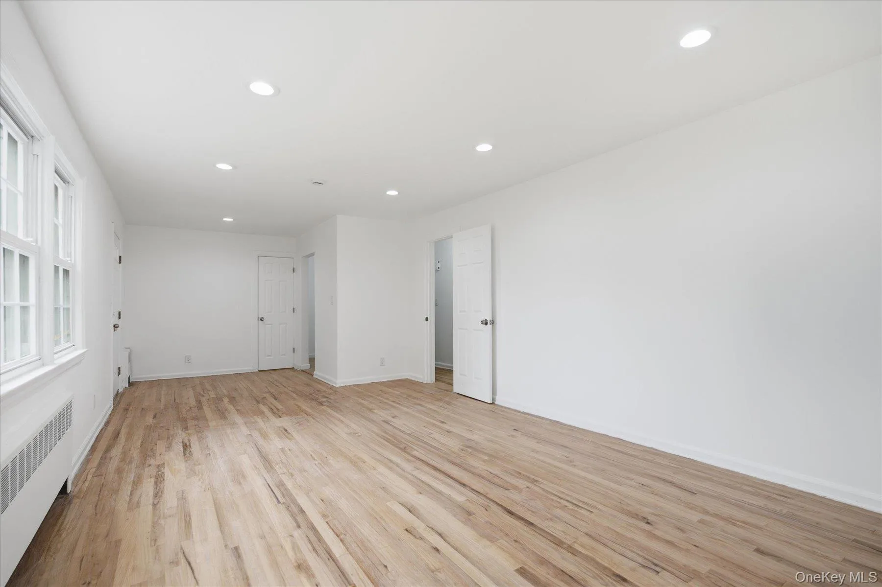 117 Robins Road, New Rochelle, NY, 2 Bedrooms Bedrooms, 4 Rooms Rooms,1 BathroomBathrooms,Residential,For Rent,Robins,0,1027552 117 Robins Road, New Rochelle, NY, 2 Bedrooms Bedrooms, 4 Rooms Rooms,1 BathroomBathrooms,Residential,For Rent,Robins,0,1027552