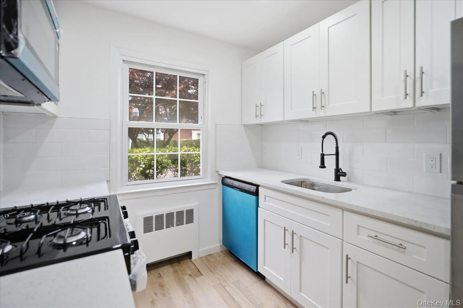 117 Robins Road, New Rochelle, NY, 2 Bedrooms Bedrooms, 4 Rooms Rooms,1 BathroomBathrooms,Residential,For Rent,Robins,0,1027552 117 Robins Road, New Rochelle, NY, 2 Bedrooms Bedrooms, 4 Rooms Rooms,1 BathroomBathrooms,Residential,For Rent,Robins,0,1027552