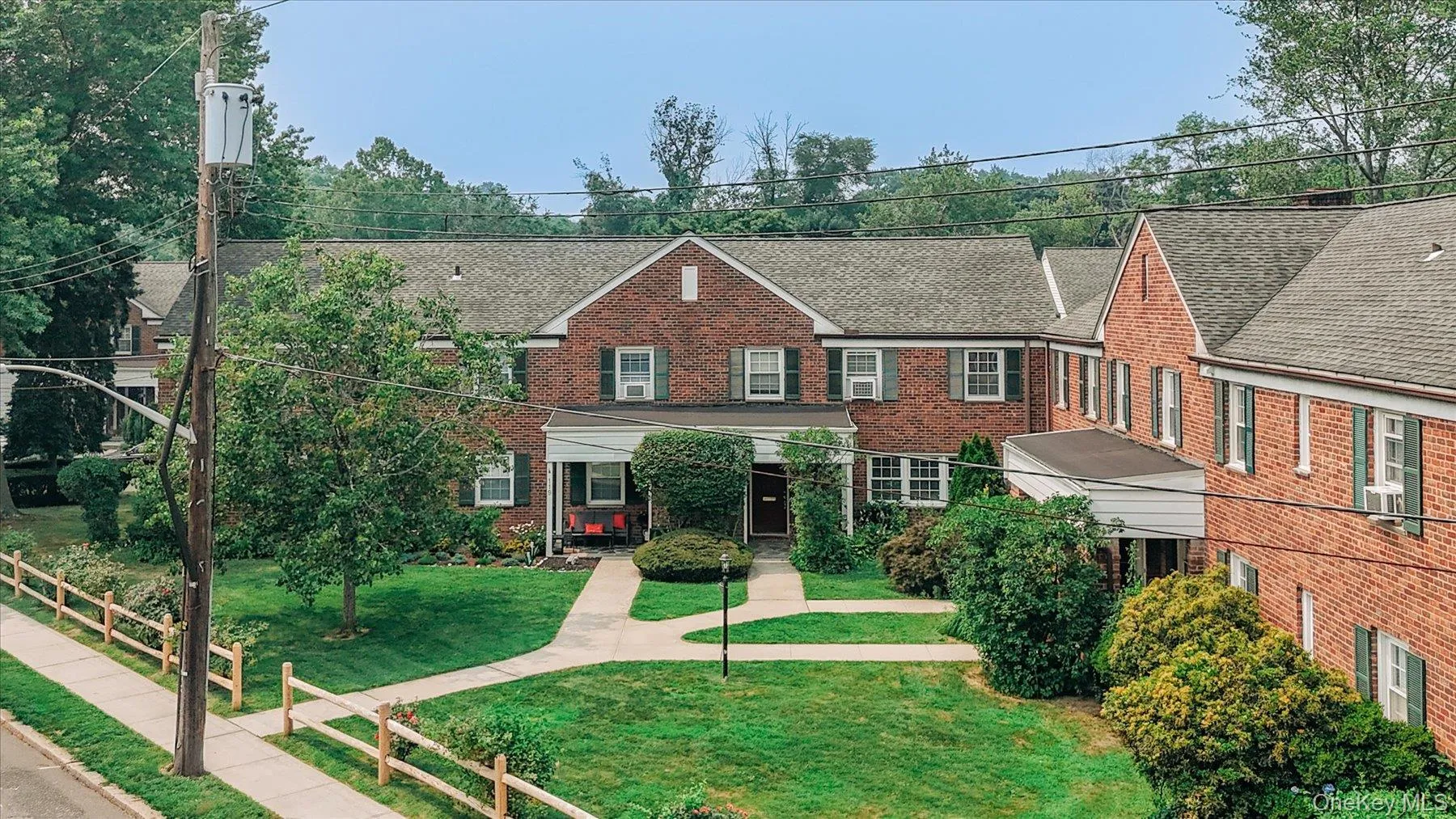 117 Robins Road, New Rochelle, NY, 2 Bedrooms Bedrooms, 4 Rooms Rooms,1 BathroomBathrooms,Residential,For Rent,Robins,0,1027552 117 Robins Road, New Rochelle, NY, 2 Bedrooms Bedrooms, 4 Rooms Rooms,1 BathroomBathrooms,Residential,For Rent,Robins,0,1027552