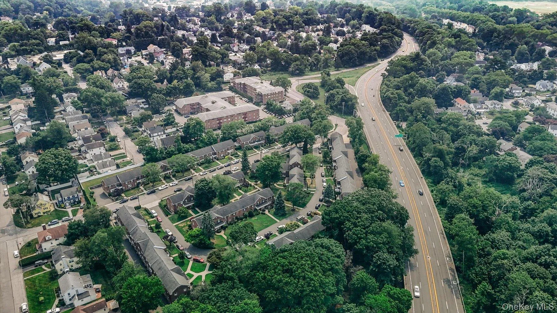 117 Robins Road, New Rochelle, NY, 2 Bedrooms Bedrooms, 4 Rooms Rooms,1 BathroomBathrooms,Residential,For Rent,Robins,0,1027552 117 Robins Road, New Rochelle, NY, 2 Bedrooms Bedrooms, 4 Rooms Rooms,1 BathroomBathrooms,Residential,For Rent,Robins,0,1027552
