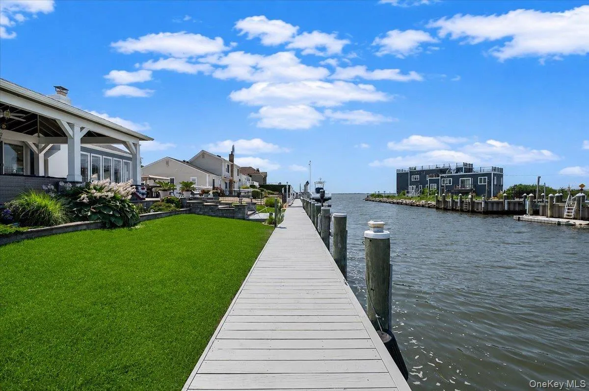 31 Shore Drive, Babylon, NY, 3 Bedrooms Bedrooms, 8 Rooms Rooms,2 BathroomsBathrooms,Residential,For Rent,Shore,0,1027559 31 Shore Drive, Babylon, NY, 3 Bedrooms Bedrooms, 8 Rooms Rooms,2 BathroomsBathrooms,Residential,For Rent,Shore,0,1027559