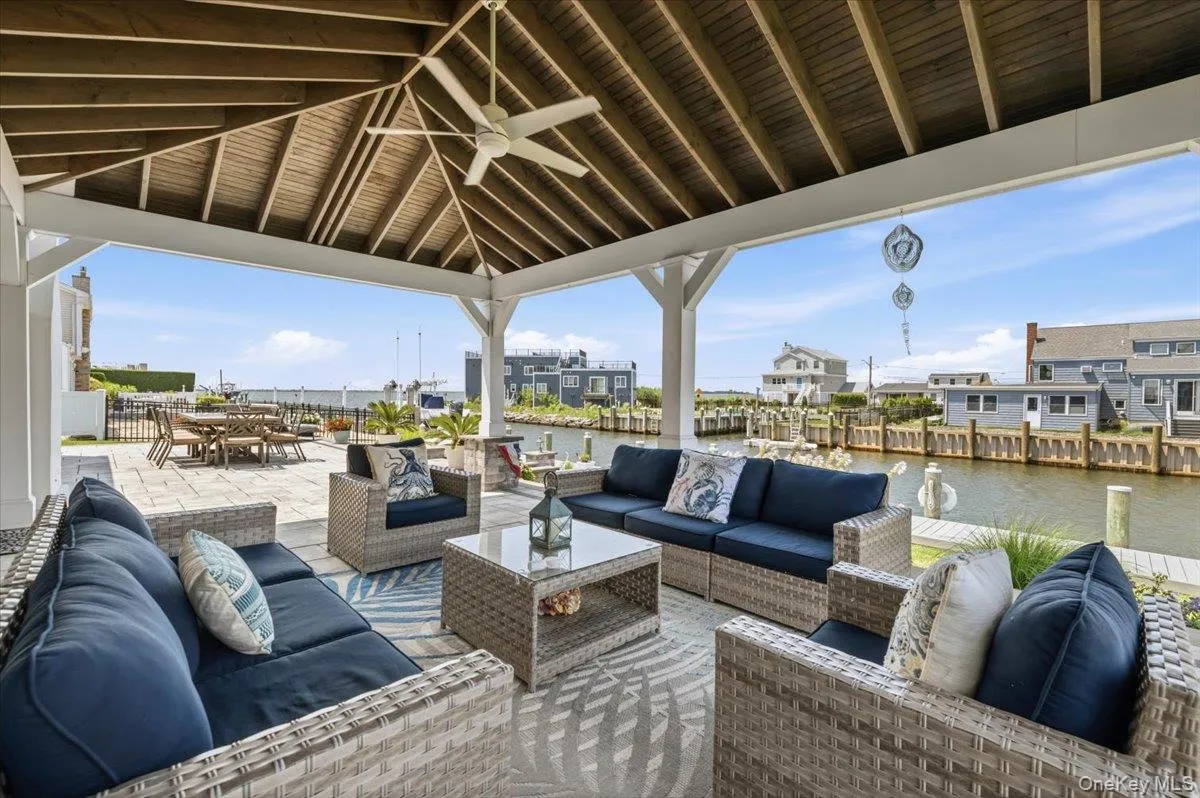 31 Shore Drive, Babylon, NY, 3 Bedrooms Bedrooms, 8 Rooms Rooms,2 BathroomsBathrooms,Residential,For Rent,Shore,0,1027559 31 Shore Drive, Babylon, NY, 3 Bedrooms Bedrooms, 8 Rooms Rooms,2 BathroomsBathrooms,Residential,For Rent,Shore,0,1027559