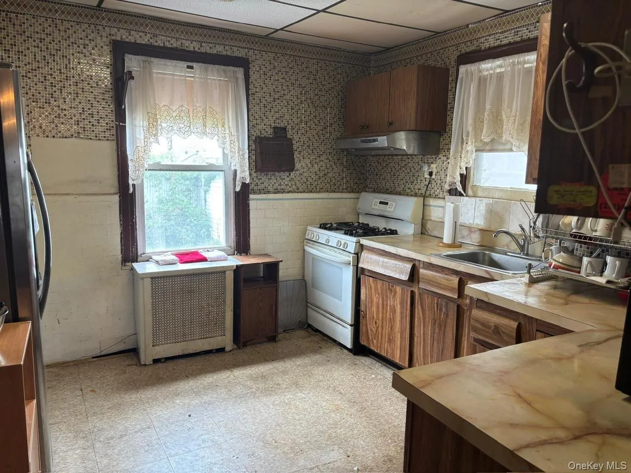 225-24 105th Avenue, New York, NY, 3 Bedrooms Bedrooms, 7 Rooms Rooms,2 BathroomsBathrooms,Residential,For Rent,105th,0,1027560 225-24 105th Avenue, New York, NY, 3 Bedrooms Bedrooms, 7 Rooms Rooms,2 BathroomsBathrooms,Residential,For Rent,105th,0,1027560