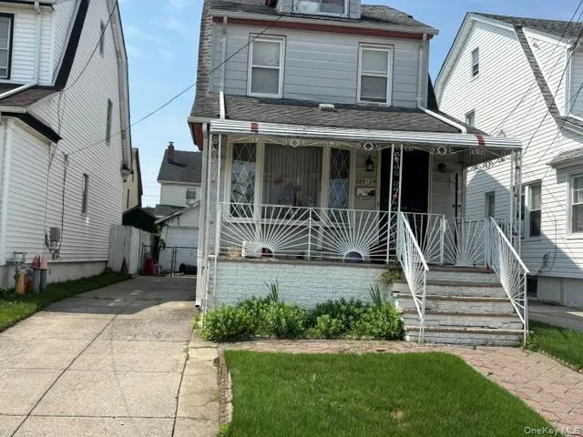 225-24 105th Avenue, New York, NY, 3 Bedrooms Bedrooms, 7 Rooms Rooms,2 BathroomsBathrooms,Residential,For Rent,105th,0,1027560 225-24 105th Avenue, New York, NY, 3 Bedrooms Bedrooms, 7 Rooms Rooms,2 BathroomsBathrooms,Residential,For Rent,105th,0,1027560