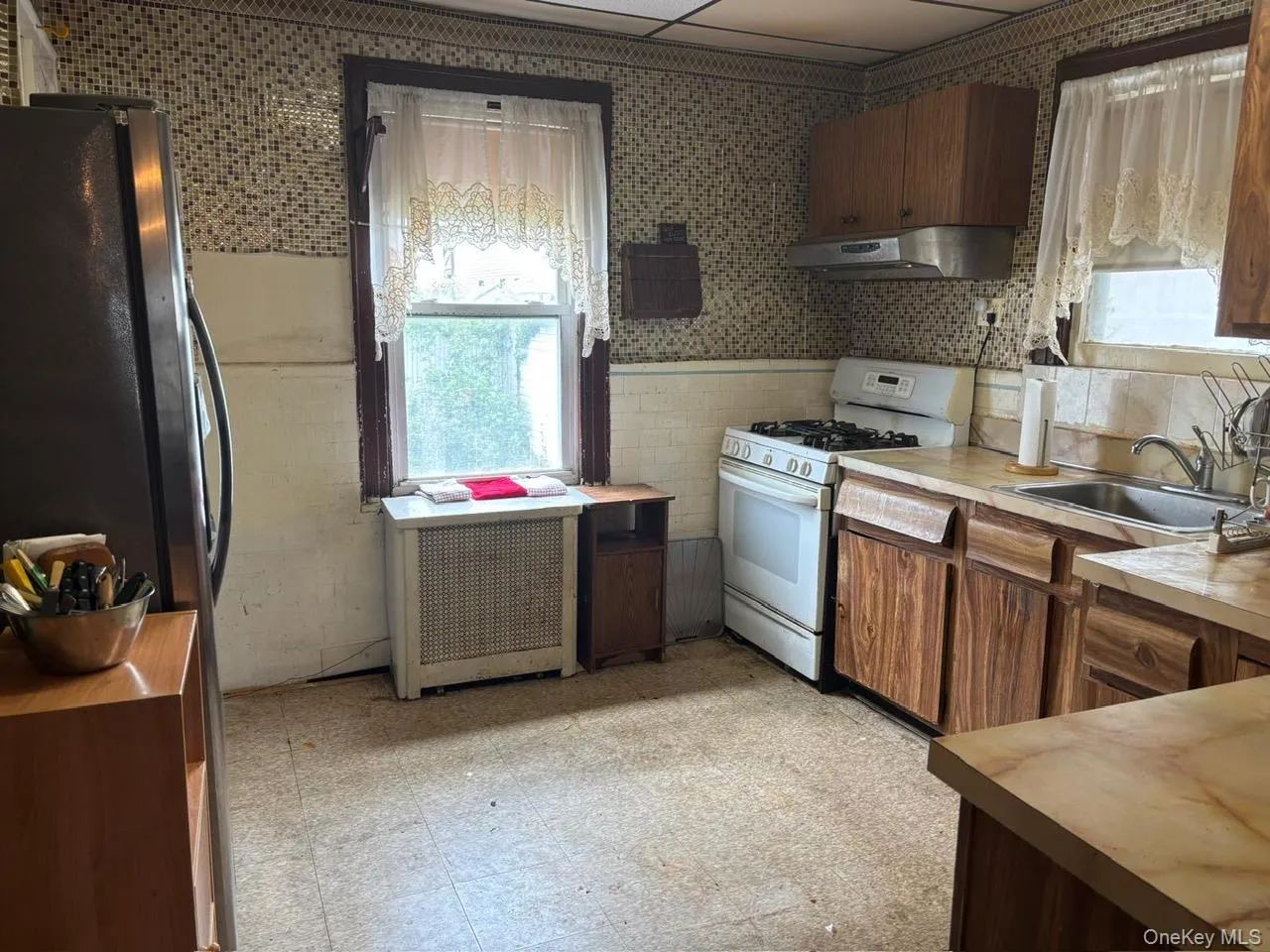 225-24 105th Avenue, New York, NY, 3 Bedrooms Bedrooms, 7 Rooms Rooms,2 BathroomsBathrooms,Residential,For Rent,105th,0,1027560 225-24 105th Avenue, New York, NY, 3 Bedrooms Bedrooms, 7 Rooms Rooms,2 BathroomsBathrooms,Residential,For Rent,105th,0,1027560