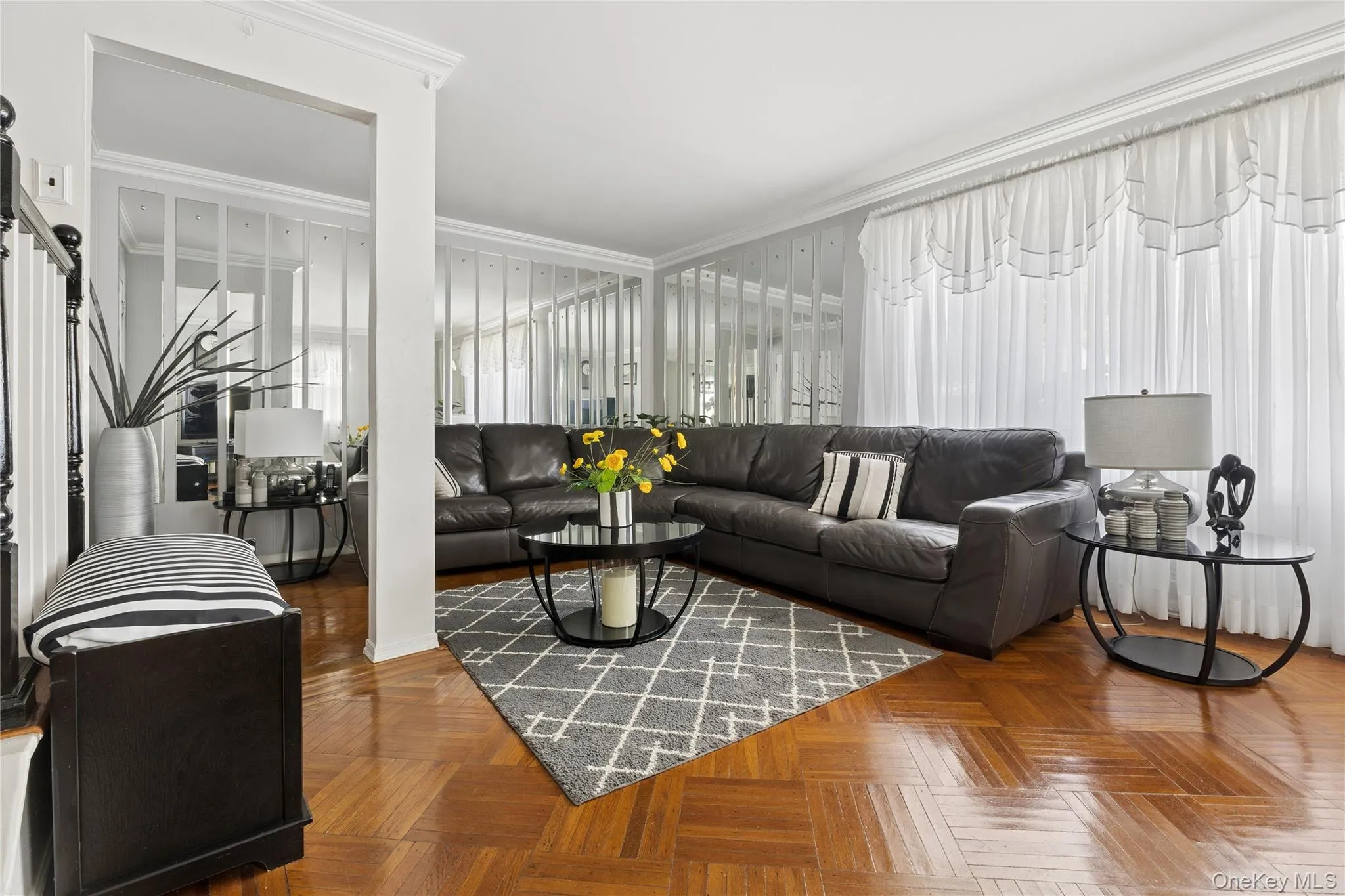 21932 130th Road, New York, NY, 3 Bedrooms Bedrooms, 9 Rooms Rooms,1 BathroomBathrooms,Residential,For Rent,130th,0,1027566 21932 130th Road, New York, NY, 3 Bedrooms Bedrooms, 9 Rooms Rooms,1 BathroomBathrooms,Residential,For Rent,130th,0,1027566