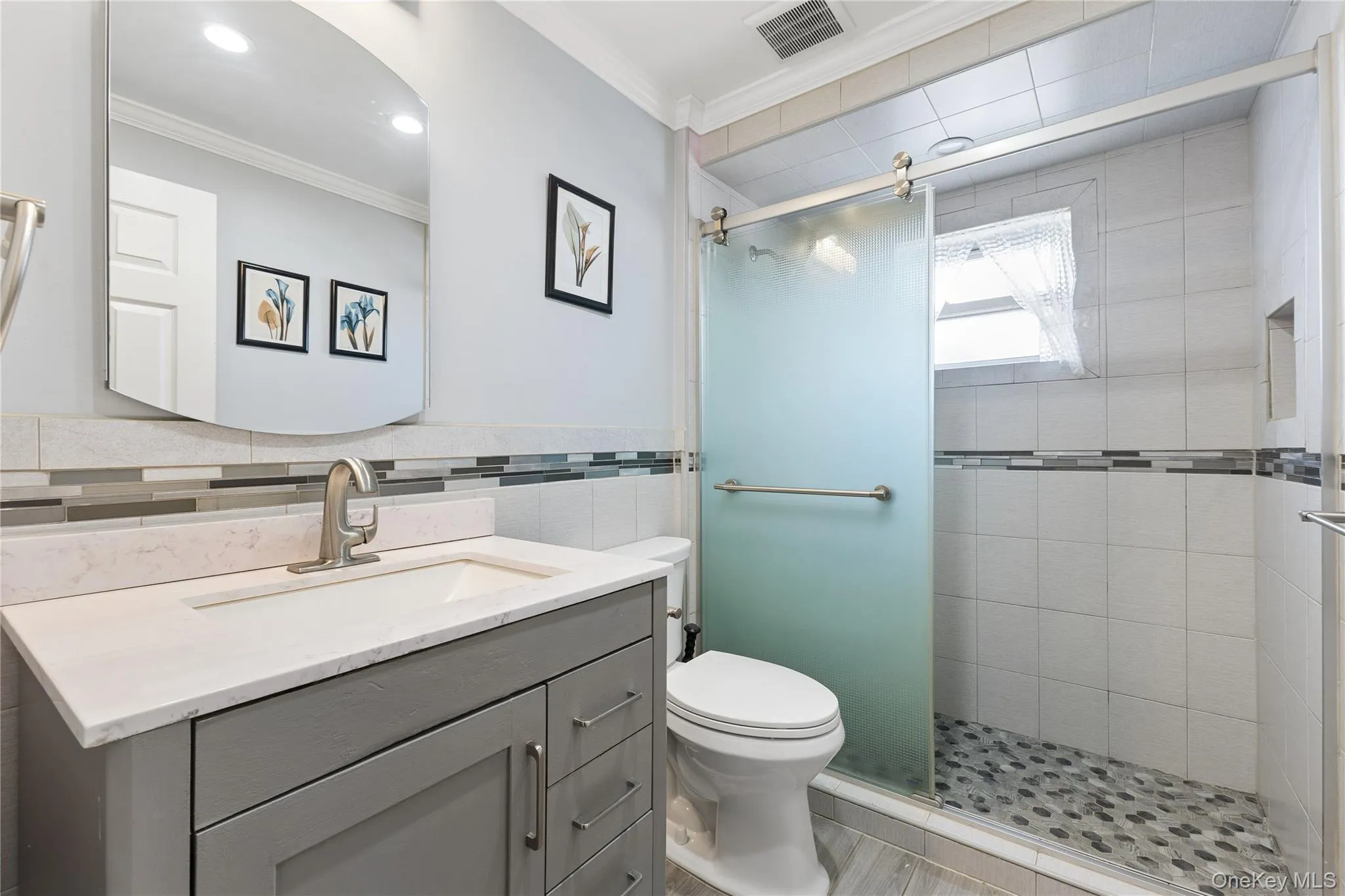 21932 130th Road, New York, NY, 3 Bedrooms Bedrooms, 9 Rooms Rooms,1 BathroomBathrooms,Residential,For Rent,130th,0,1027566 21932 130th Road, New York, NY, 3 Bedrooms Bedrooms, 9 Rooms Rooms,1 BathroomBathrooms,Residential,For Rent,130th,0,1027566