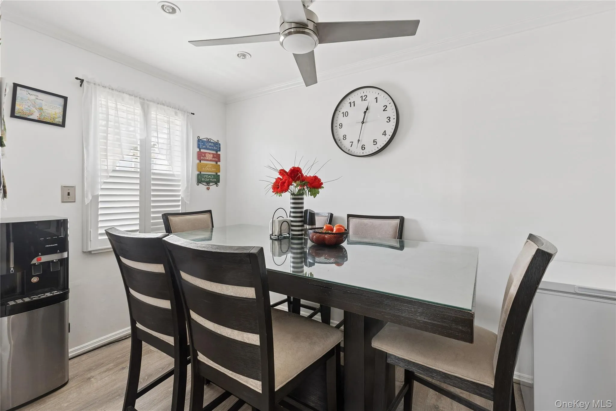 21932 130th Road, New York, NY, 3 Bedrooms Bedrooms, 9 Rooms Rooms,1 BathroomBathrooms,Residential,For Rent,130th,0,1027566 21932 130th Road, New York, NY, 3 Bedrooms Bedrooms, 9 Rooms Rooms,1 BathroomBathrooms,Residential,For Rent,130th,0,1027566