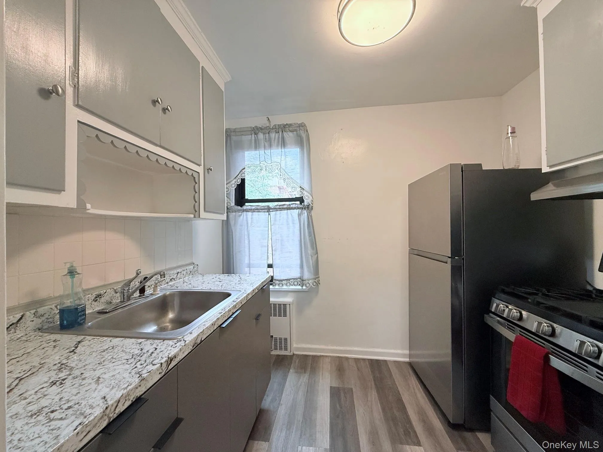 83-20 98 Street, New York, NY, 1 Bedroom Bedrooms, 3 Rooms Rooms,1 BathroomBathrooms,Residential,For Rent,98,0,1027568 83-20 98 Street, New York, NY, 1 Bedroom Bedrooms, 3 Rooms Rooms,1 BathroomBathrooms,Residential,For Rent,98,0,1027568
