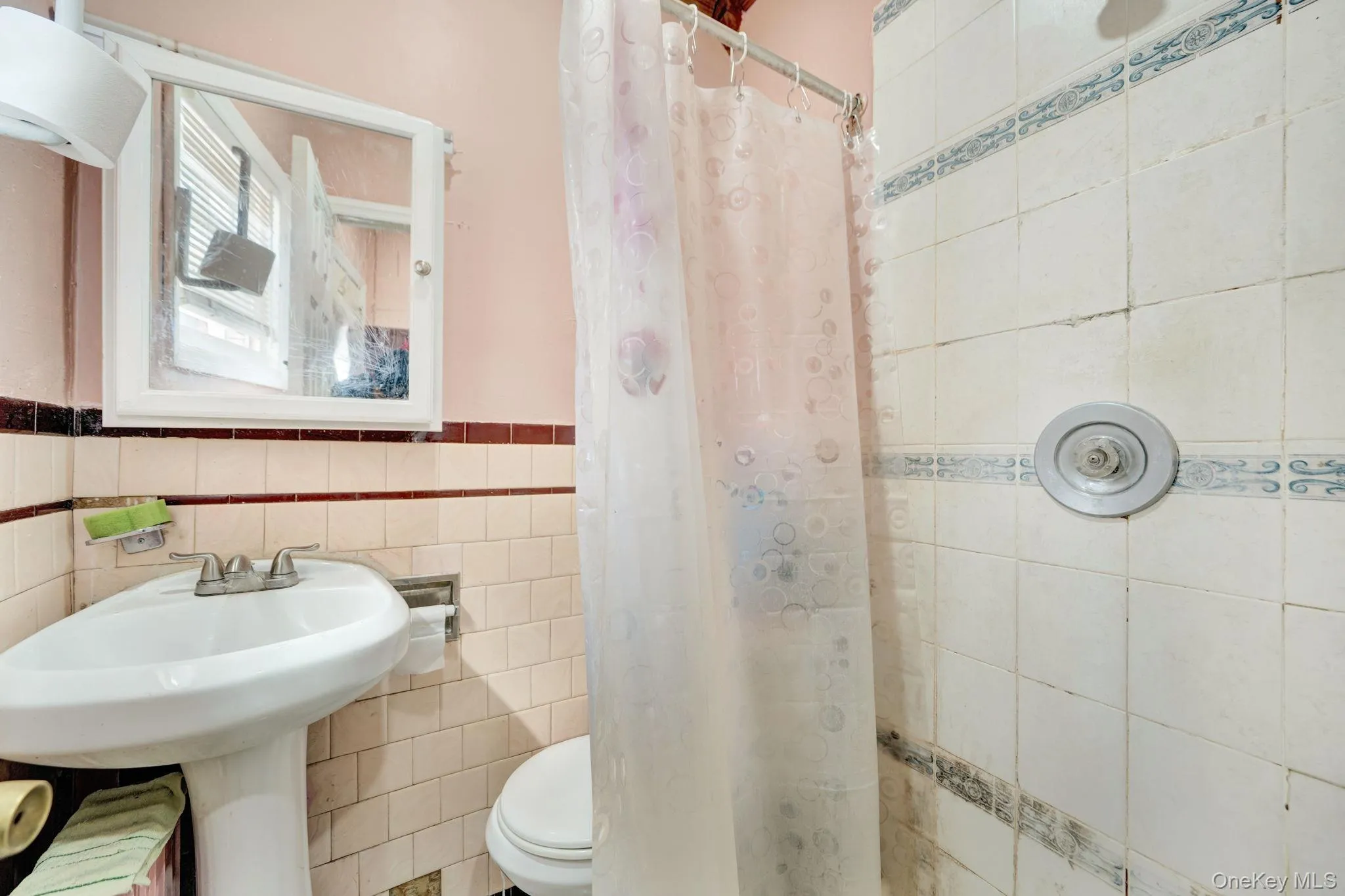 13362 243rd Street, New York, NY, 4 Bedrooms Bedrooms, 7 Rooms Rooms,3 BathroomsBathrooms,Residential,For Rent,243rd,0,1027576 13362 243rd Street, New York, NY, 4 Bedrooms Bedrooms, 7 Rooms Rooms,3 BathroomsBathrooms,Residential,For Rent,243rd,0,1027576