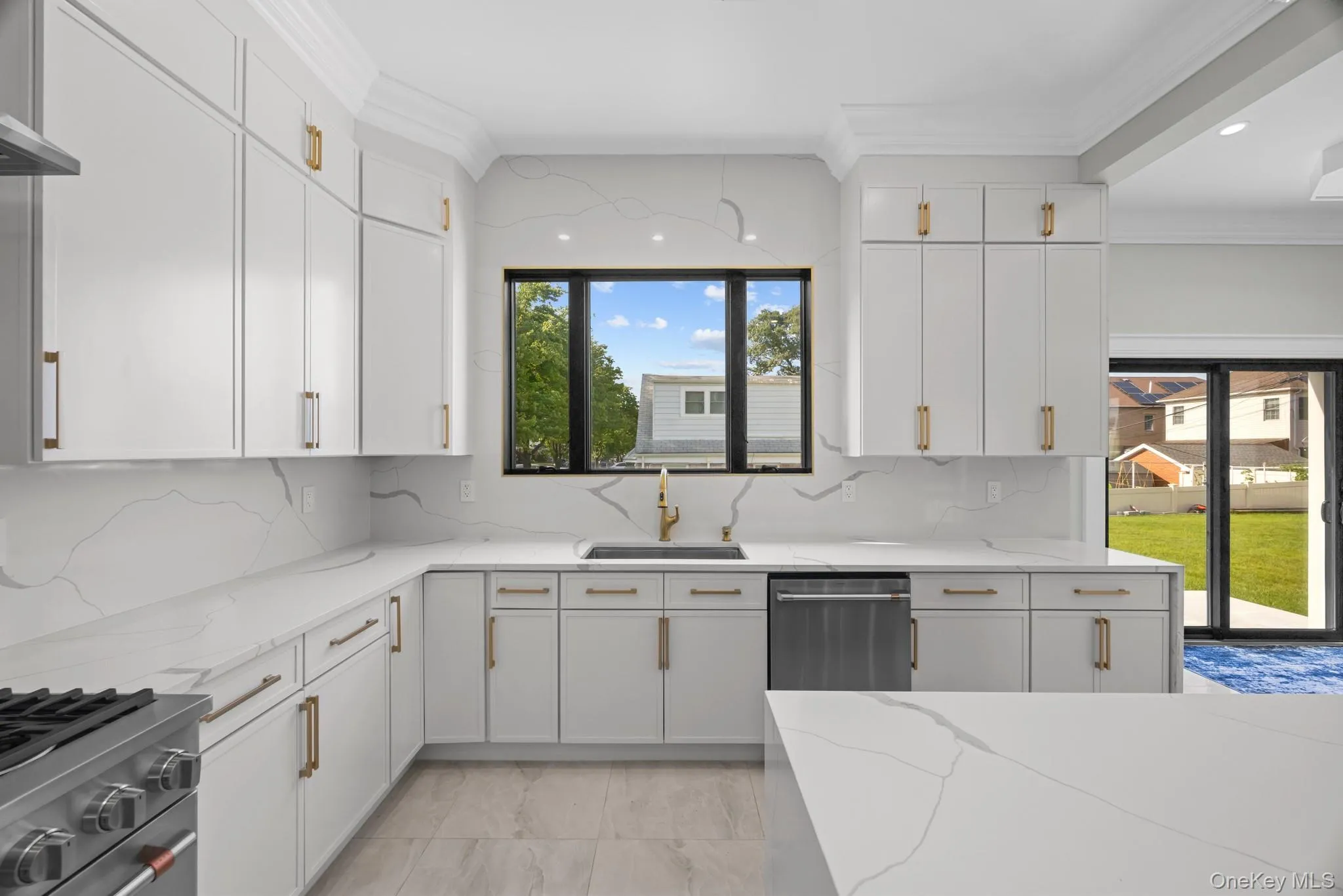25903 81st Avenue, New York, NY, 6 Bedrooms Bedrooms, 18 Rooms Rooms,5 BathroomsBathrooms,Residential,For Rent,81st,0,1027577 25903 81st Avenue, New York, NY, 6 Bedrooms Bedrooms, 18 Rooms Rooms,5 BathroomsBathrooms,Residential,For Rent,81st,0,1027577