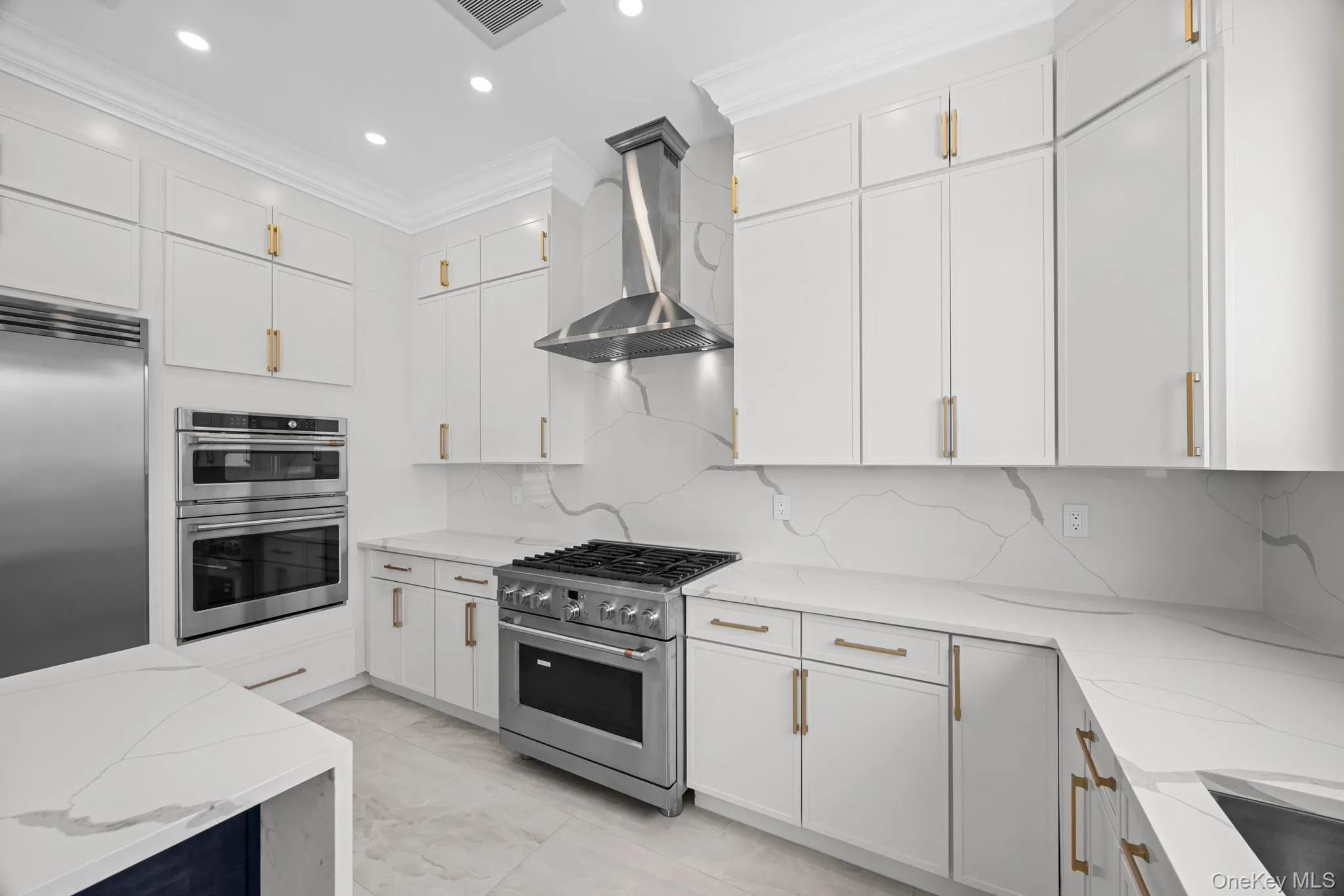 25903 81st Avenue, New York, NY, 6 Bedrooms Bedrooms, 18 Rooms Rooms,5 BathroomsBathrooms,Residential,For Rent,81st,0,1027577 25903 81st Avenue, New York, NY, 6 Bedrooms Bedrooms, 18 Rooms Rooms,5 BathroomsBathrooms,Residential,For Rent,81st,0,1027577