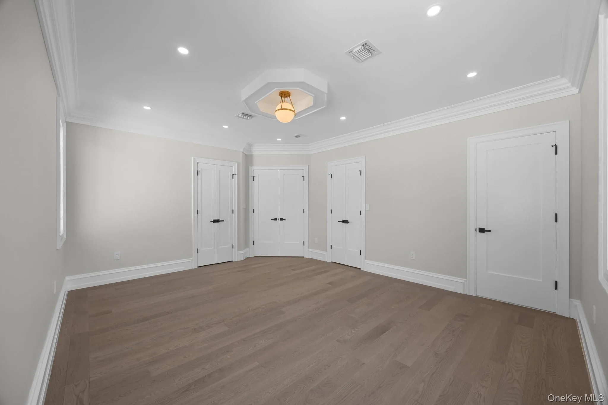 25903 81st Avenue, New York, NY, 6 Bedrooms Bedrooms, 18 Rooms Rooms,5 BathroomsBathrooms,Residential,For Rent,81st,0,1027577 25903 81st Avenue, New York, NY, 6 Bedrooms Bedrooms, 18 Rooms Rooms,5 BathroomsBathrooms,Residential,For Rent,81st,0,1027577