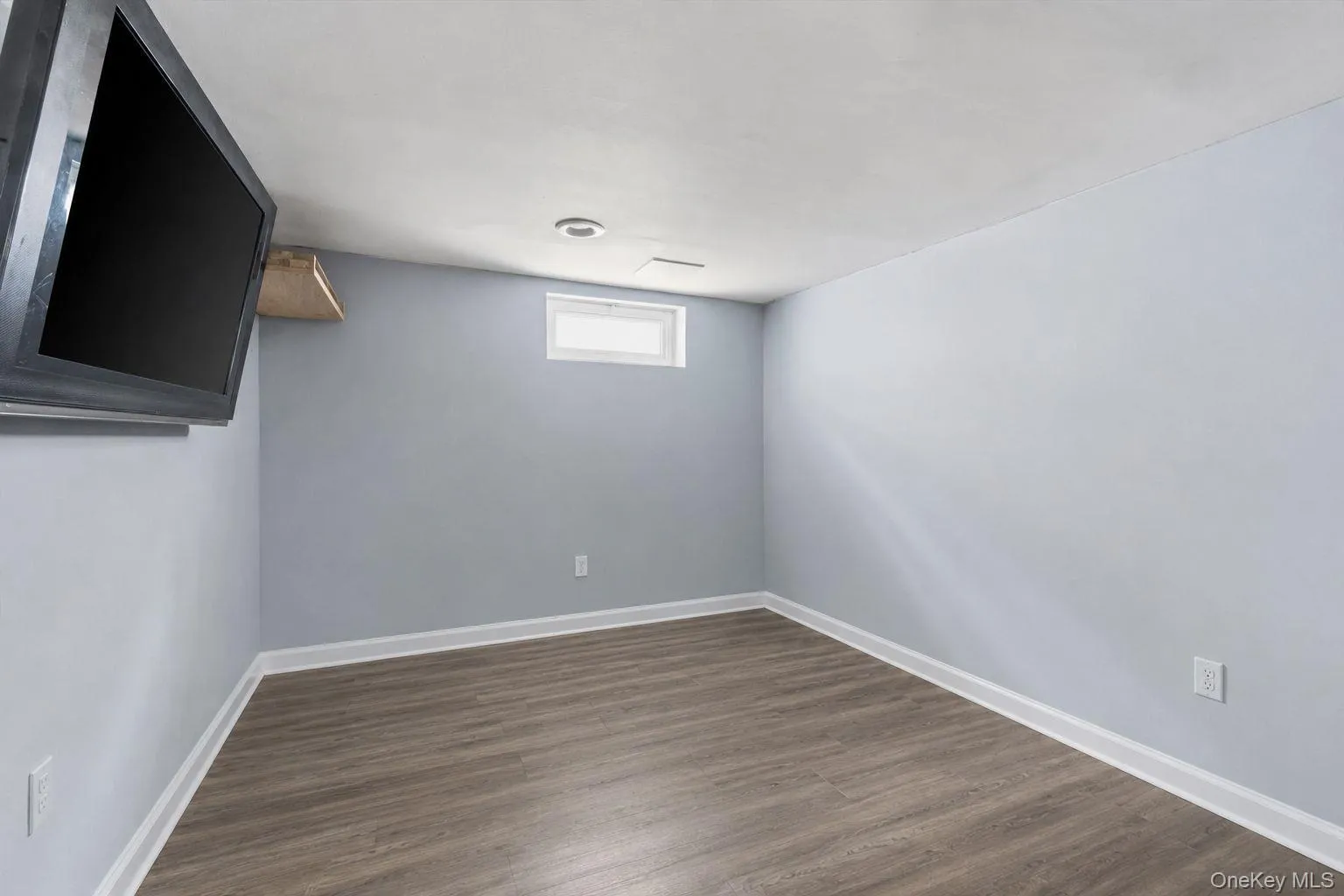 995 Kings Parkway, Hempstead, NY, 3 Bedrooms Bedrooms, 6 Rooms Rooms,2 BathroomsBathrooms,Residential,For Rent,Kings,0,1027579 995 Kings Parkway, Hempstead, NY, 3 Bedrooms Bedrooms, 6 Rooms Rooms,2 BathroomsBathrooms,Residential,For Rent,Kings,0,1027579