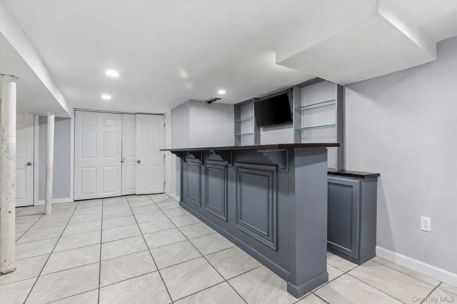 995 Kings Parkway, Hempstead, NY, 3 Bedrooms Bedrooms, 6 Rooms Rooms,2 BathroomsBathrooms,Residential,For Rent,Kings,0,1027579 995 Kings Parkway, Hempstead, NY, 3 Bedrooms Bedrooms, 6 Rooms Rooms,2 BathroomsBathrooms,Residential,For Rent,Kings,0,1027579