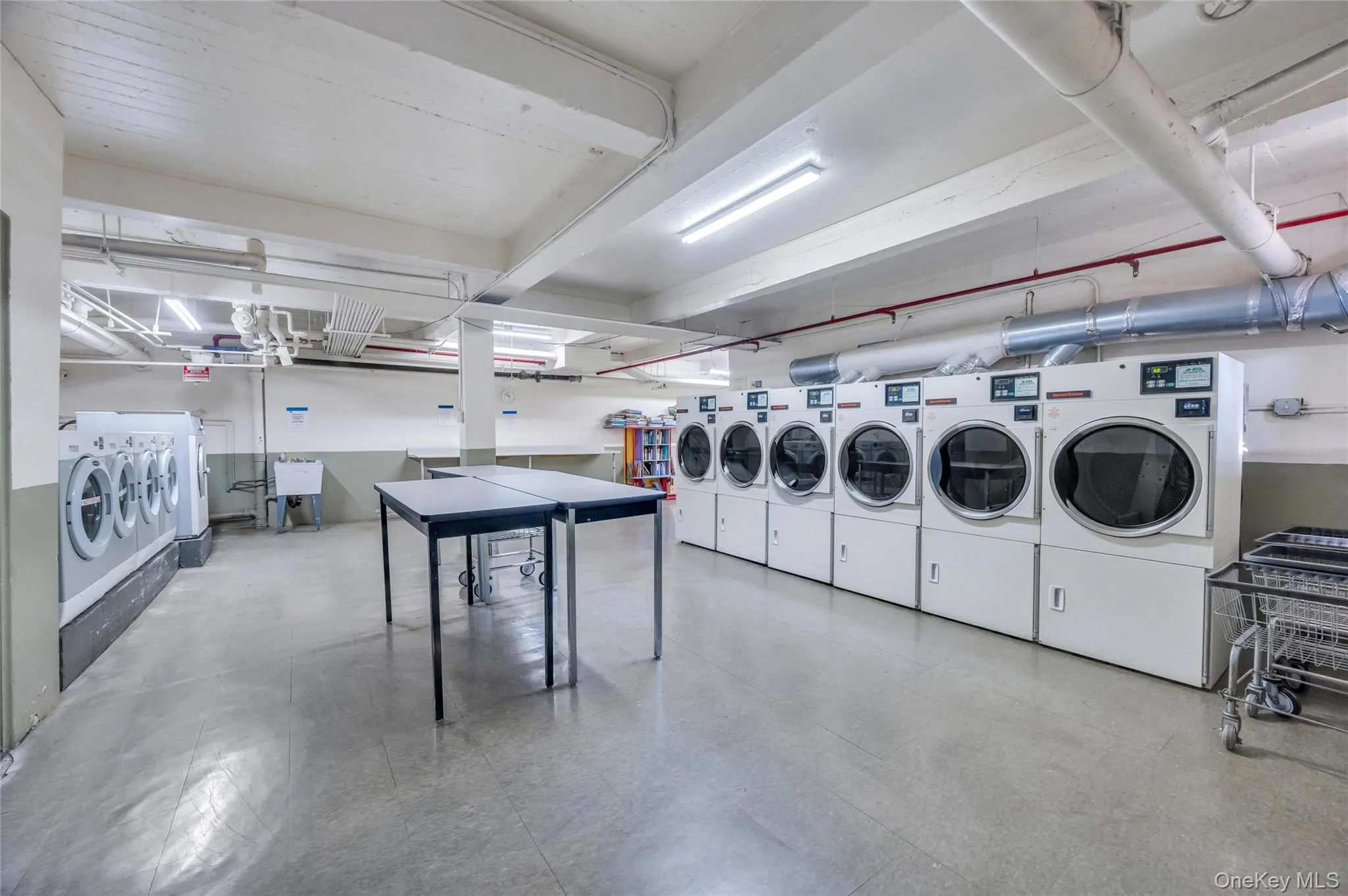 37-50 87th Street, New York, NY, 2 Rooms Rooms,1 BathroomBathrooms,Residential,For Rent,87th,0,1027582 37-50 87th Street, New York, NY, 2 Rooms Rooms,1 BathroomBathrooms,Residential,For Rent,87th,0,1027582