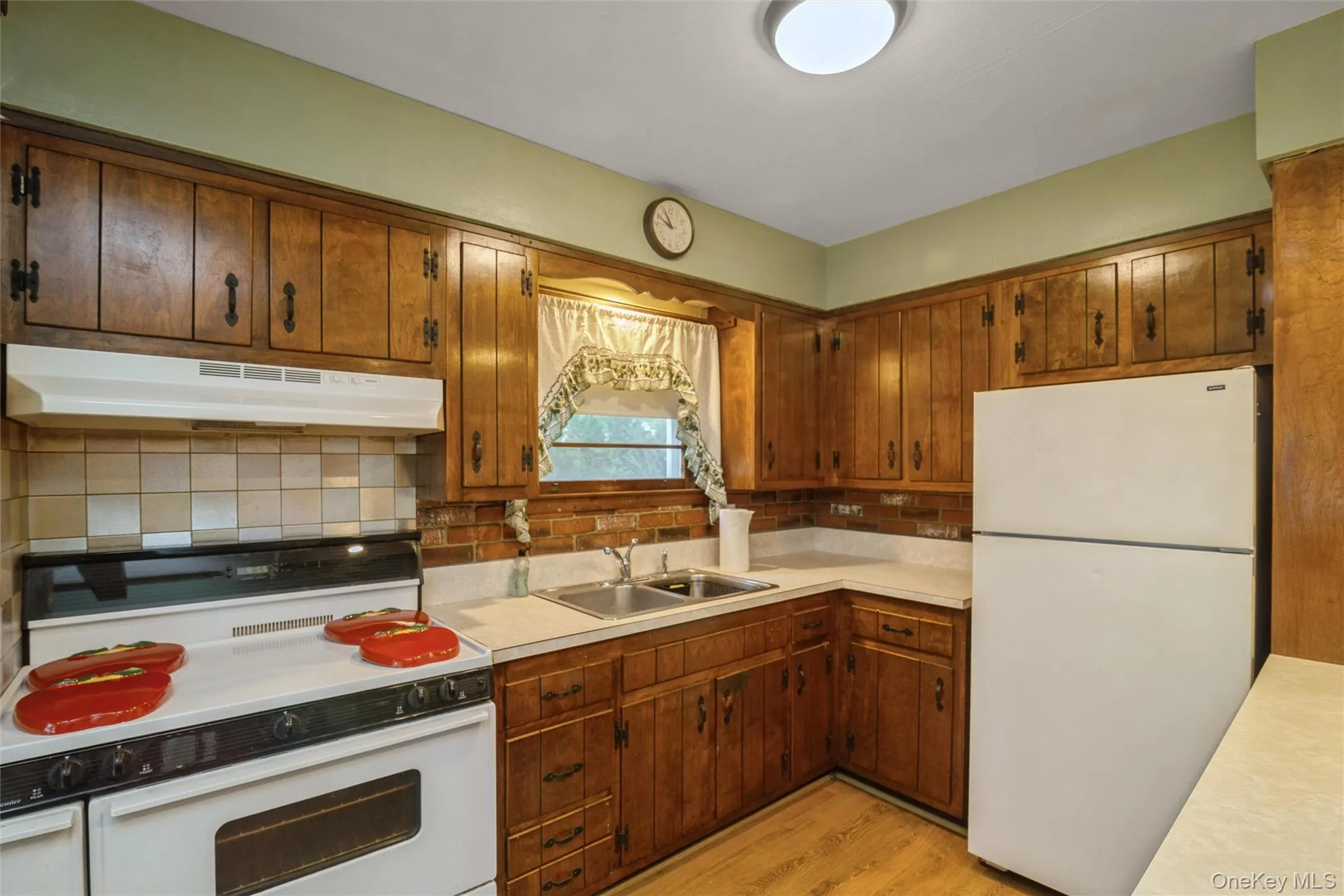 46 Mc Gaw Avenue, Brookhaven, NY, 4 Bedrooms Bedrooms, 7 Rooms Rooms,1 BathroomBathrooms,Residential,For Rent,Mc Gaw,0,1027588 46 Mc Gaw Avenue, Brookhaven, NY, 4 Bedrooms Bedrooms, 7 Rooms Rooms,1 BathroomBathrooms,Residential,For Rent,Mc Gaw,0,1027588