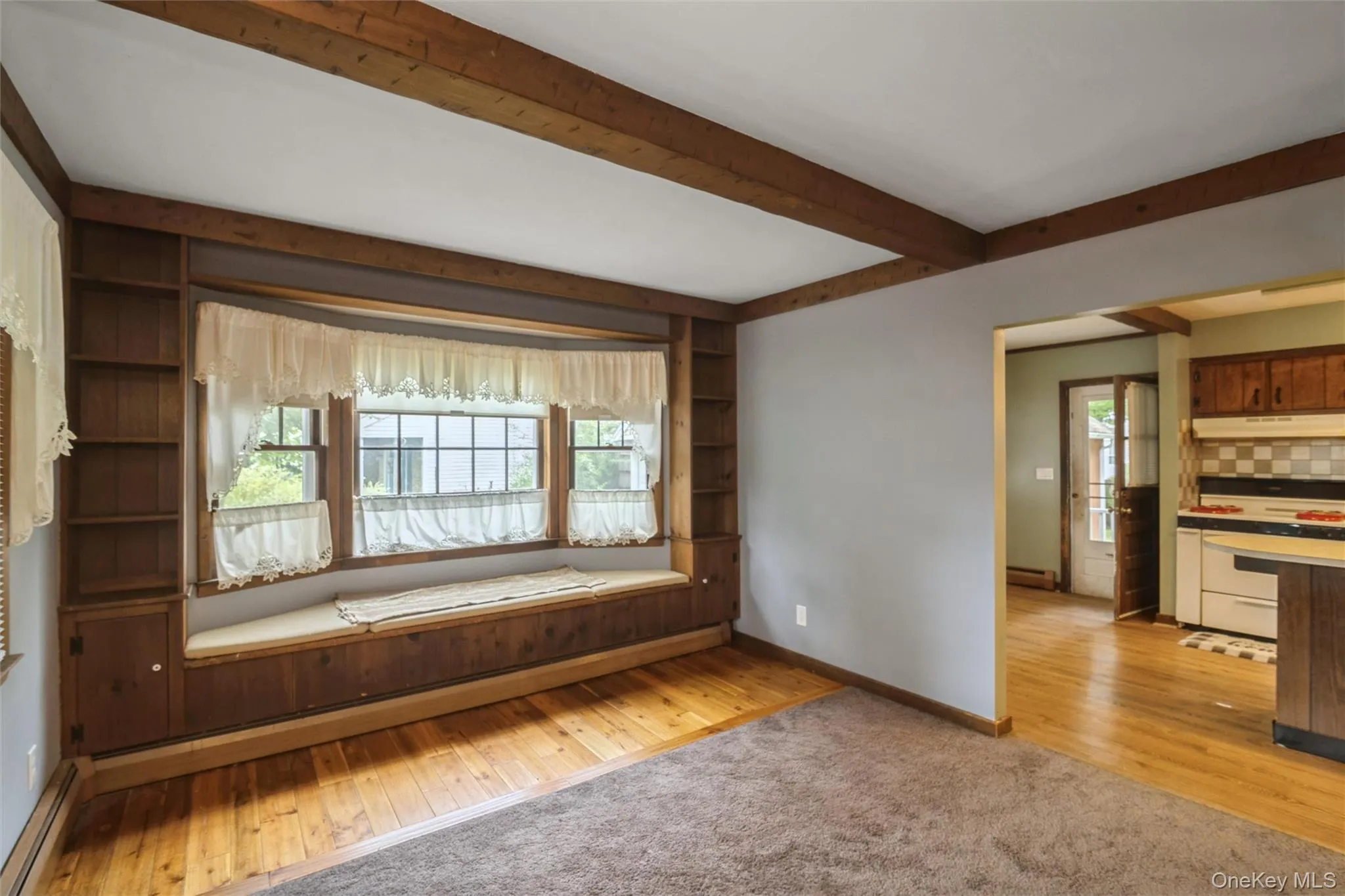 46 Mc Gaw Avenue, Brookhaven, NY, 4 Bedrooms Bedrooms, 7 Rooms Rooms,1 BathroomBathrooms,Residential,For Rent,Mc Gaw,0,1027588 46 Mc Gaw Avenue, Brookhaven, NY, 4 Bedrooms Bedrooms, 7 Rooms Rooms,1 BathroomBathrooms,Residential,For Rent,Mc Gaw,0,1027588