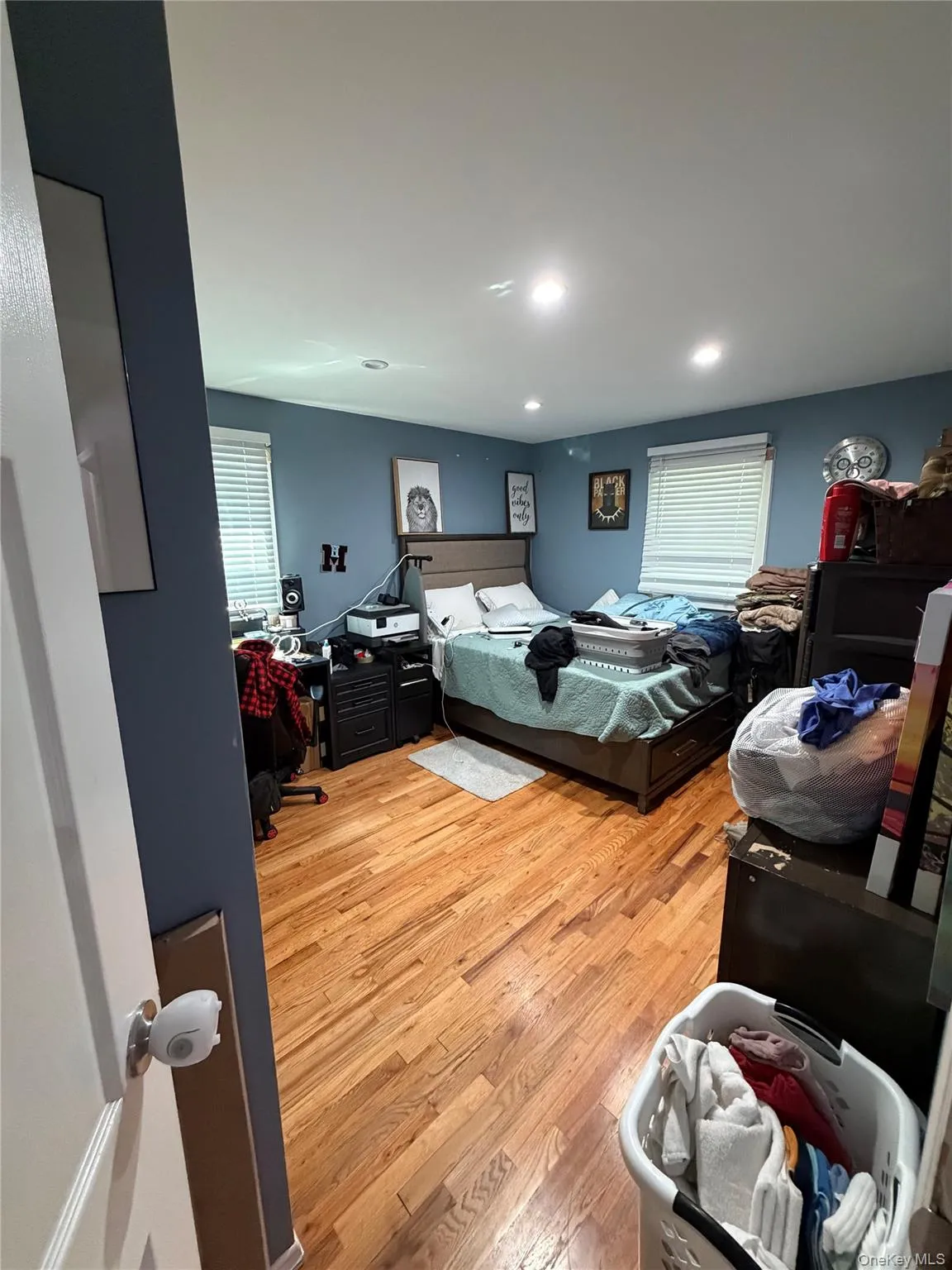 6 Raphael Street, Huntington, NY, 5 Bedrooms Bedrooms, 8 Rooms Rooms,3 BathroomsBathrooms,Residential Lease,For Rent,Raphael,0,1027592 6 Raphael Street, Huntington, NY, 5 Bedrooms Bedrooms, 8 Rooms Rooms,3 BathroomsBathrooms,Residential Lease,For Rent,Raphael,0,1027592