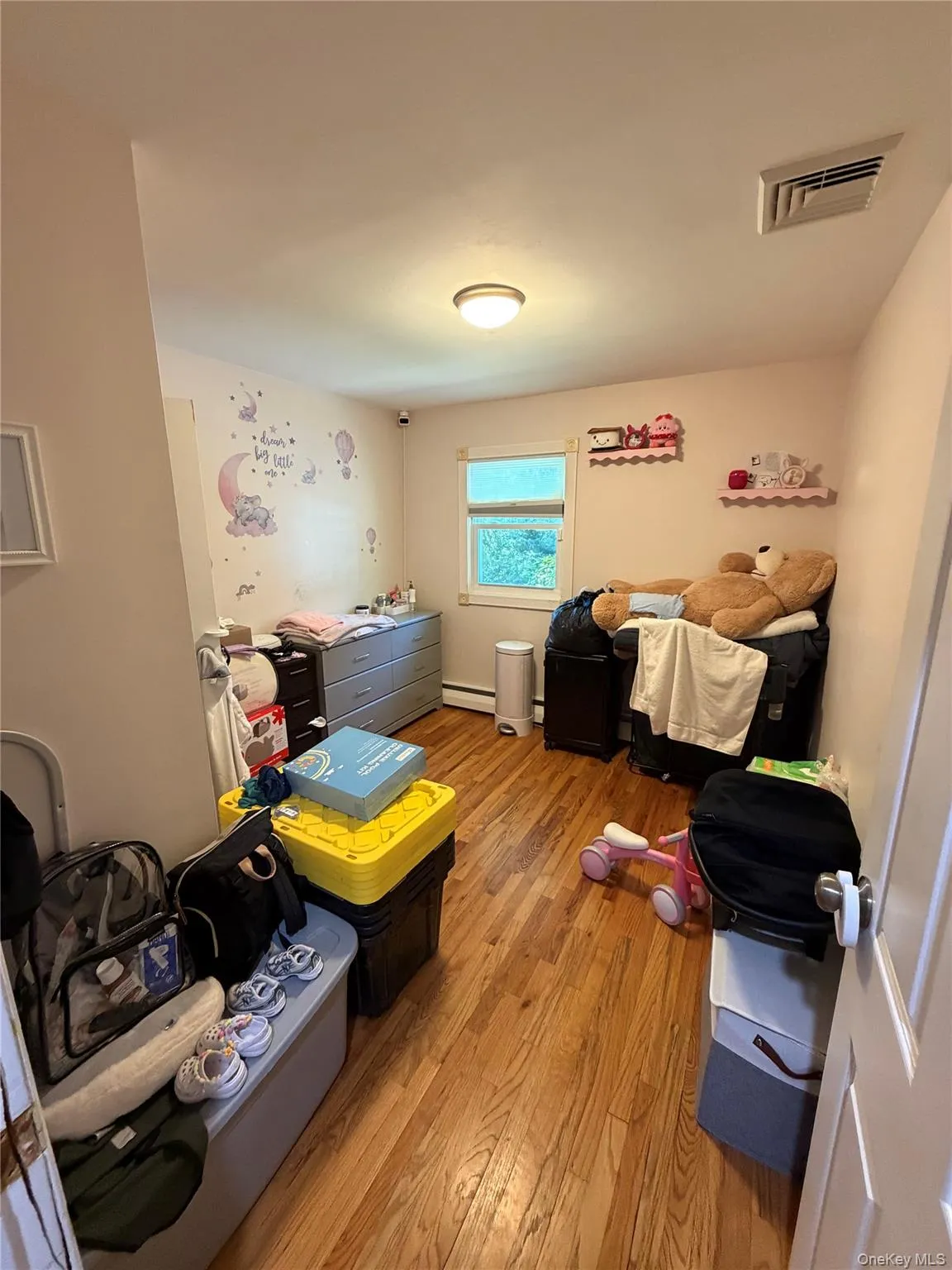 6 Raphael Street, Huntington, NY, 5 Bedrooms Bedrooms, 8 Rooms Rooms,3 BathroomsBathrooms,Residential Lease,For Rent,Raphael,0,1027592 6 Raphael Street, Huntington, NY, 5 Bedrooms Bedrooms, 8 Rooms Rooms,3 BathroomsBathrooms,Residential Lease,For Rent,Raphael,0,1027592