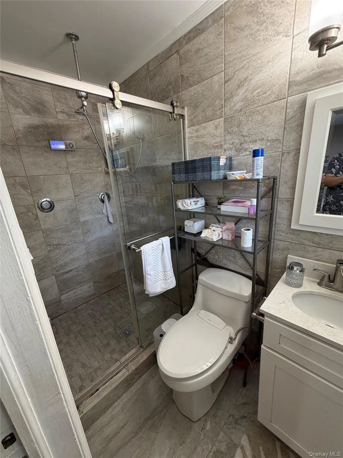 6 Raphael Street, Huntington, NY, 5 Bedrooms Bedrooms, 8 Rooms Rooms,3 BathroomsBathrooms,Residential Lease,For Rent,Raphael,0,1027592 6 Raphael Street, Huntington, NY, 5 Bedrooms Bedrooms, 8 Rooms Rooms,3 BathroomsBathrooms,Residential Lease,For Rent,Raphael,0,1027592