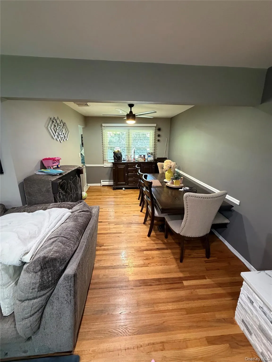 6 Raphael Street, Huntington, NY, 5 Bedrooms Bedrooms, 8 Rooms Rooms,3 BathroomsBathrooms,Residential Lease,For Rent,Raphael,0,1027592 6 Raphael Street, Huntington, NY, 5 Bedrooms Bedrooms, 8 Rooms Rooms,3 BathroomsBathrooms,Residential Lease,For Rent,Raphael,0,1027592