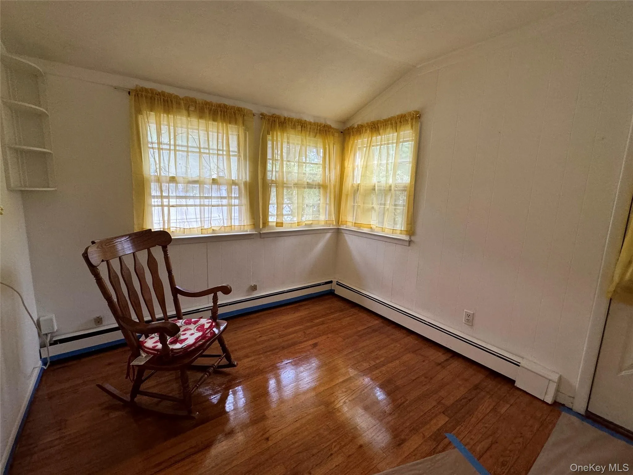 8 Blackberry Lane, Huntington, NY, 3 Bedrooms Bedrooms, 6 Rooms Rooms,1 BathroomBathrooms,Residential Lease,For Rent,Blackberry,0,1027593 8 Blackberry Lane, Huntington, NY, 3 Bedrooms Bedrooms, 6 Rooms Rooms,1 BathroomBathrooms,Residential Lease,For Rent,Blackberry,0,1027593