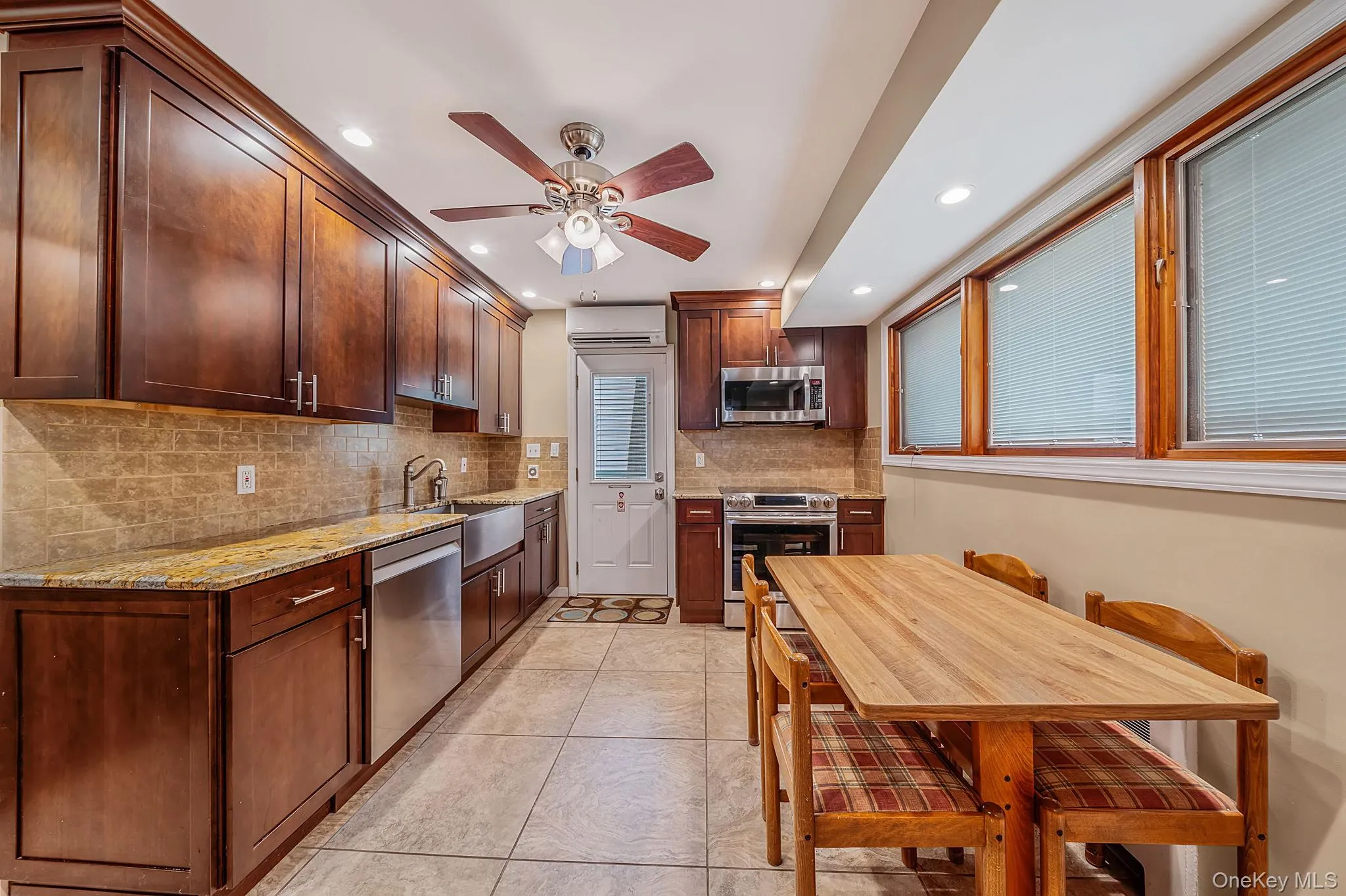 751 Fillmore Road, Hempstead, NY, 3 Bedrooms Bedrooms, 8 Rooms Rooms,2 BathroomsBathrooms,Residential,For Rent,Fillmore,0,1027594 751 Fillmore Road, Hempstead, NY, 3 Bedrooms Bedrooms, 8 Rooms Rooms,2 BathroomsBathrooms,Residential,For Rent,Fillmore,0,1027594