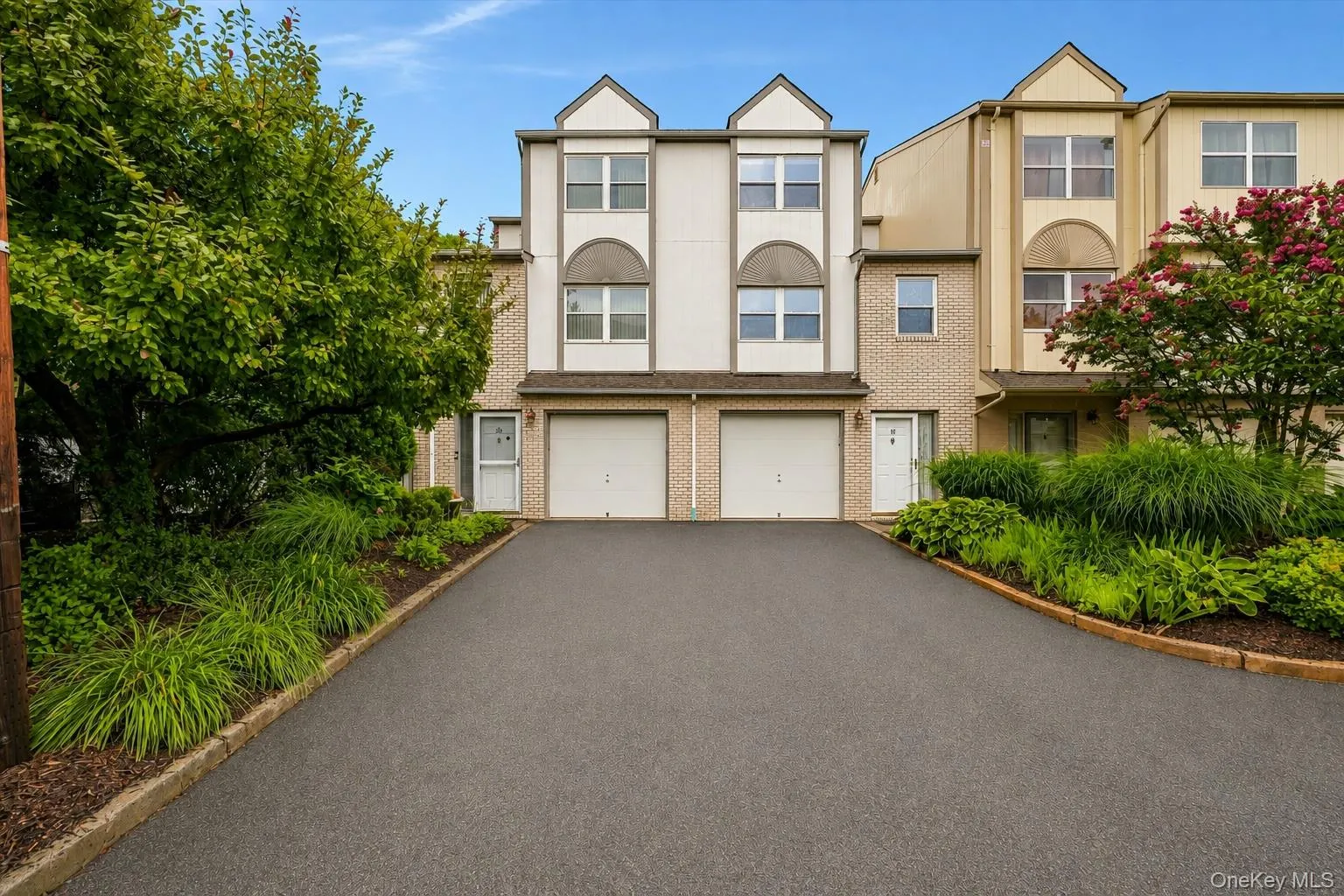 20 Milford Court, Clarkstown, NY, 2 Bedrooms Bedrooms, 6 Rooms Rooms,2 BathroomsBathrooms,Residential,For Rent,Milford,0,1027595 20 Milford Court, Clarkstown, NY, 2 Bedrooms Bedrooms, 6 Rooms Rooms,2 BathroomsBathrooms,Residential,For Rent,Milford,0,1027595