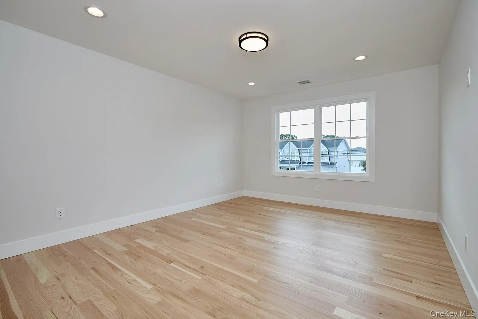 104 Maeder Avenue, Hempstead, NY, 5 Bedrooms Bedrooms, 10 Rooms Rooms,3 BathroomsBathrooms,Residential,For Rent,Maeder,0,1027596 104 Maeder Avenue, Hempstead, NY, 5 Bedrooms Bedrooms, 10 Rooms Rooms,3 BathroomsBathrooms,Residential,For Rent,Maeder,0,1027596