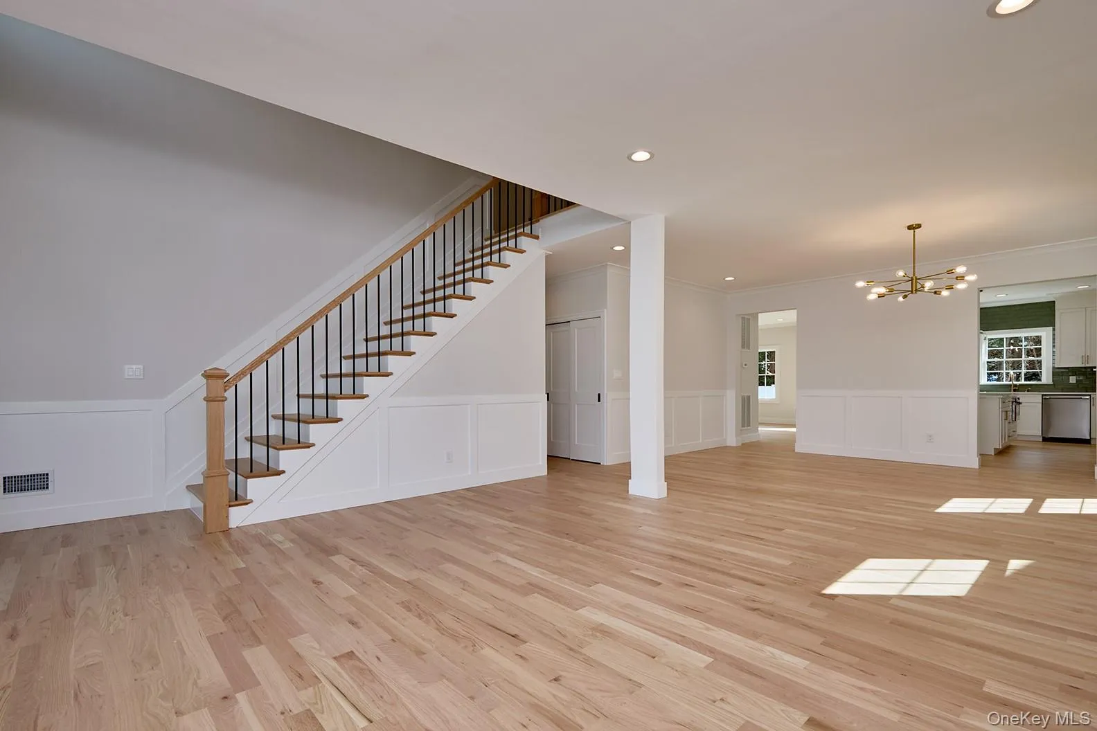 104 Maeder Avenue, Hempstead, NY, 5 Bedrooms Bedrooms, 10 Rooms Rooms,3 BathroomsBathrooms,Residential,For Rent,Maeder,0,1027596 104 Maeder Avenue, Hempstead, NY, 5 Bedrooms Bedrooms, 10 Rooms Rooms,3 BathroomsBathrooms,Residential,For Rent,Maeder,0,1027596