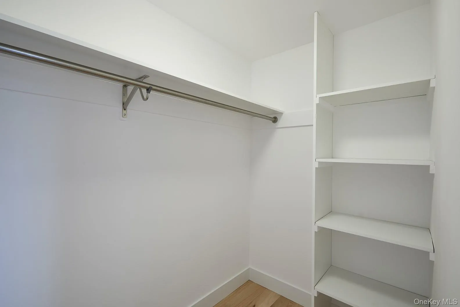 104 Maeder Avenue, Hempstead, NY, 5 Bedrooms Bedrooms, 10 Rooms Rooms,3 BathroomsBathrooms,Residential,For Rent,Maeder,0,1027596 104 Maeder Avenue, Hempstead, NY, 5 Bedrooms Bedrooms, 10 Rooms Rooms,3 BathroomsBathrooms,Residential,For Rent,Maeder,0,1027596