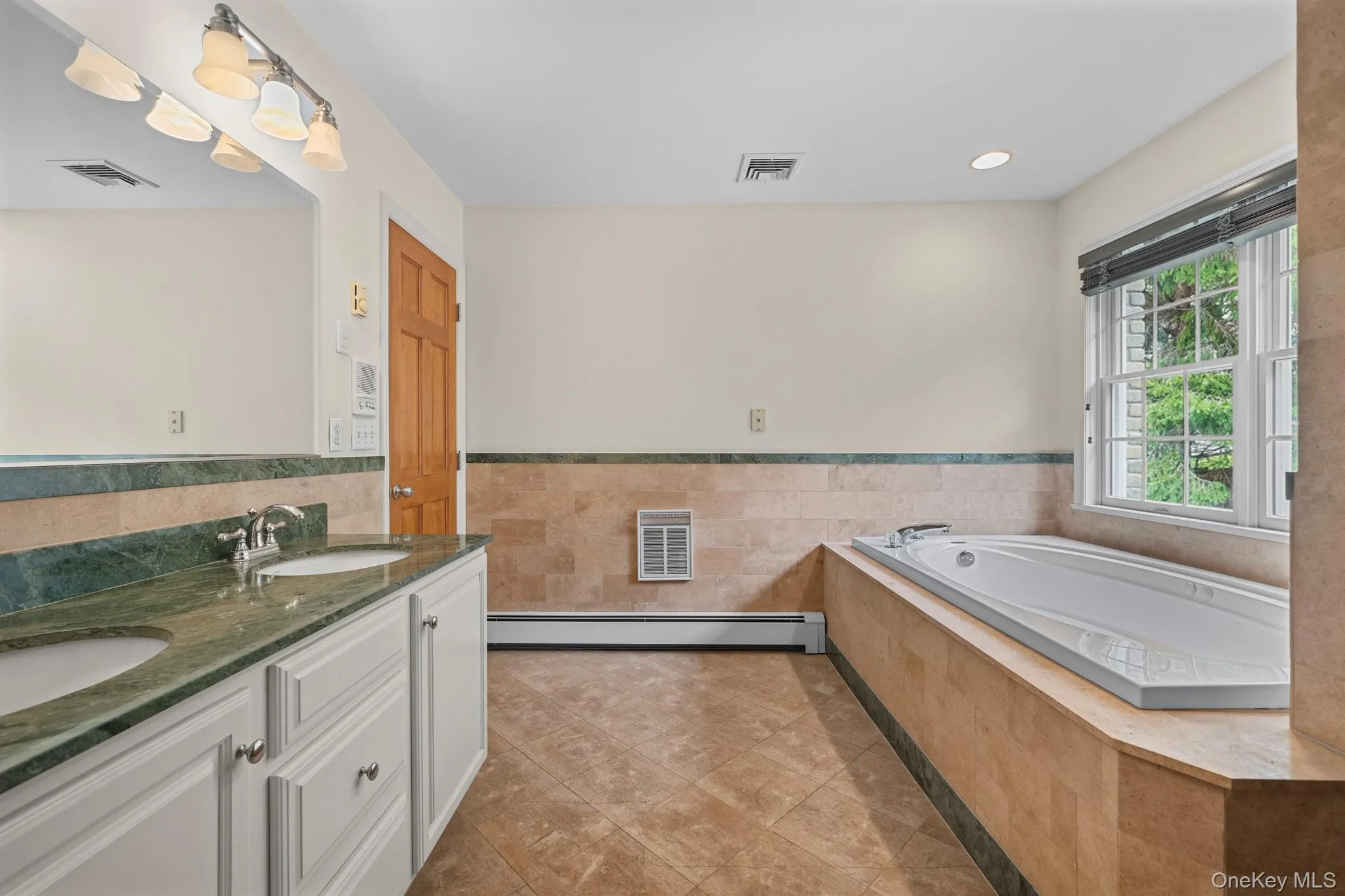 276 Daisy Lane, Southeast, NY, 4 Bedrooms Bedrooms, 14 Rooms Rooms,3 BathroomsBathrooms,Residential,For Rent,Daisy,0,1027599 276 Daisy Lane, Southeast, NY, 4 Bedrooms Bedrooms, 14 Rooms Rooms,3 BathroomsBathrooms,Residential,For Rent,Daisy,0,1027599