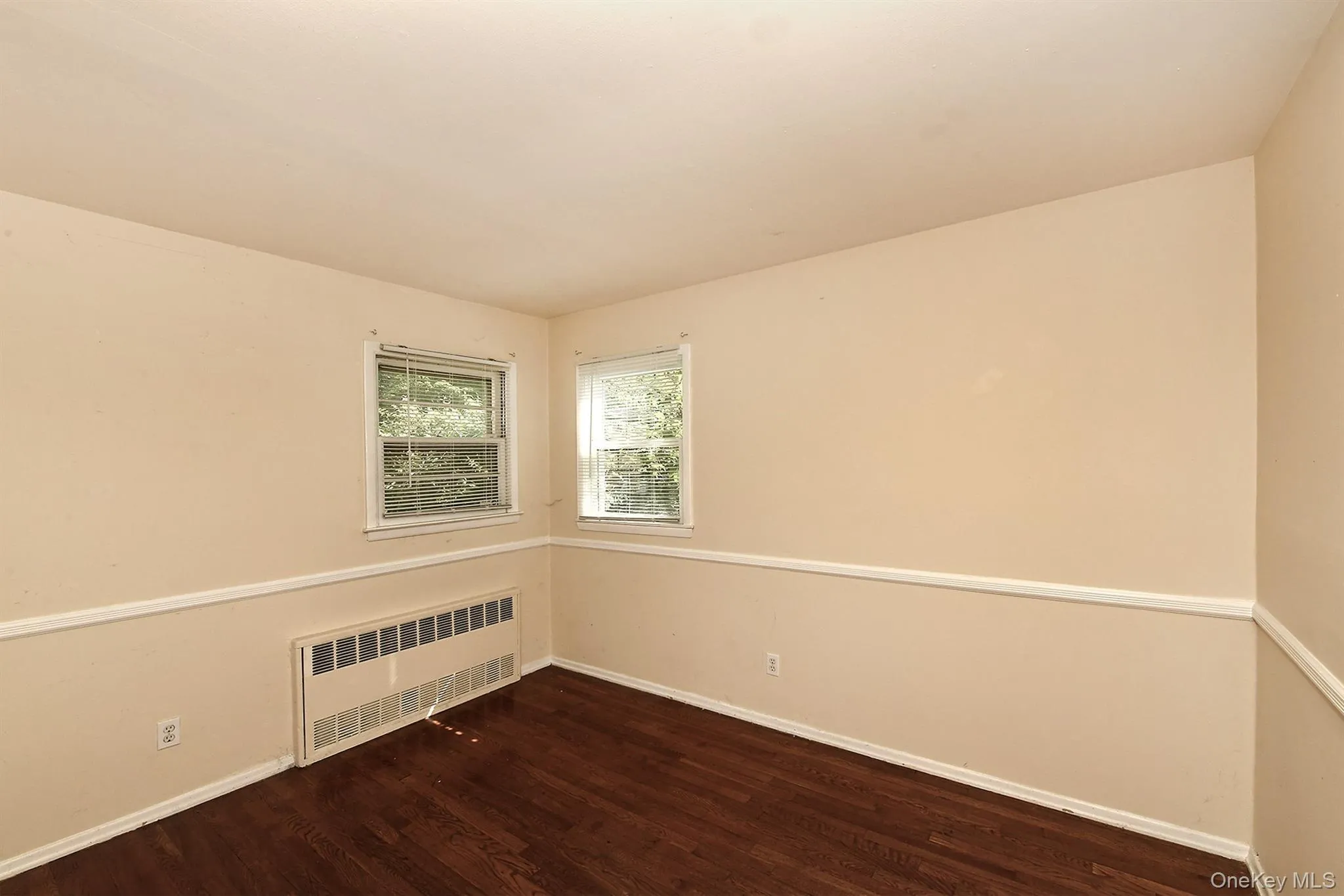 31 Lieper Street, Huntington, NY, 4 Bedrooms Bedrooms, 7 Rooms Rooms,2 BathroomsBathrooms,Residential,For Rent,Lieper,0,1027606 31 Lieper Street, Huntington, NY, 4 Bedrooms Bedrooms, 7 Rooms Rooms,2 BathroomsBathrooms,Residential,For Rent,Lieper,0,1027606