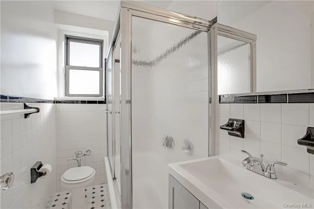 254 Martine Avenue, White Plains, NY, 2 Bedrooms Bedrooms, 4 Rooms Rooms,1 BathroomBathrooms,Residential Lease,For Rent,Martine,0,1027611 254 Martine Avenue, White Plains, NY, 2 Bedrooms Bedrooms, 4 Rooms Rooms,1 BathroomBathrooms,Residential Lease,For Rent,Martine,0,1027611