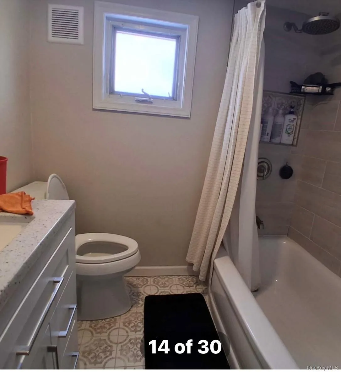 75 Harrison Avenue, Oyster Bay, NY, 5 Bedrooms Bedrooms, 6 Rooms Rooms,3 BathroomsBathrooms,Residential Lease,For Rent,Harrison,0,1027616 75 Harrison Avenue, Oyster Bay, NY, 5 Bedrooms Bedrooms, 6 Rooms Rooms,3 BathroomsBathrooms,Residential Lease,For Rent,Harrison,0,1027616